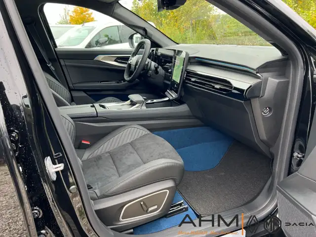 Renault Rafale view 14