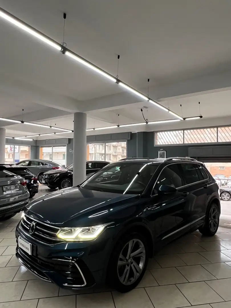 Volkswagen Tiguan 2.0 TDI 150 CV SCR DSG R-Line Blau - 1