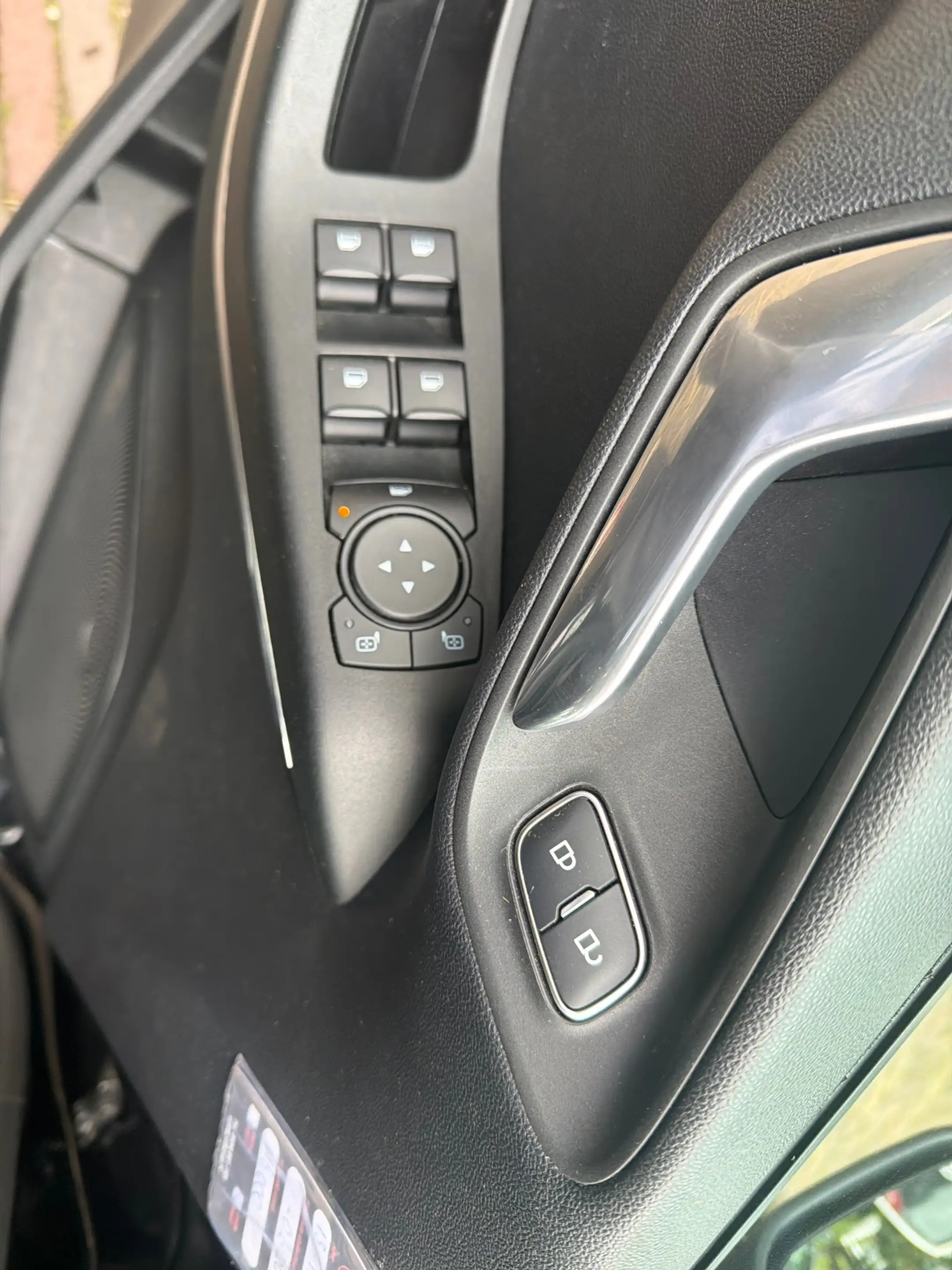 Ford Fiesta 1.0 EcoBoost Hybrid Titanium X. Wij zijn altijd de — photo 14