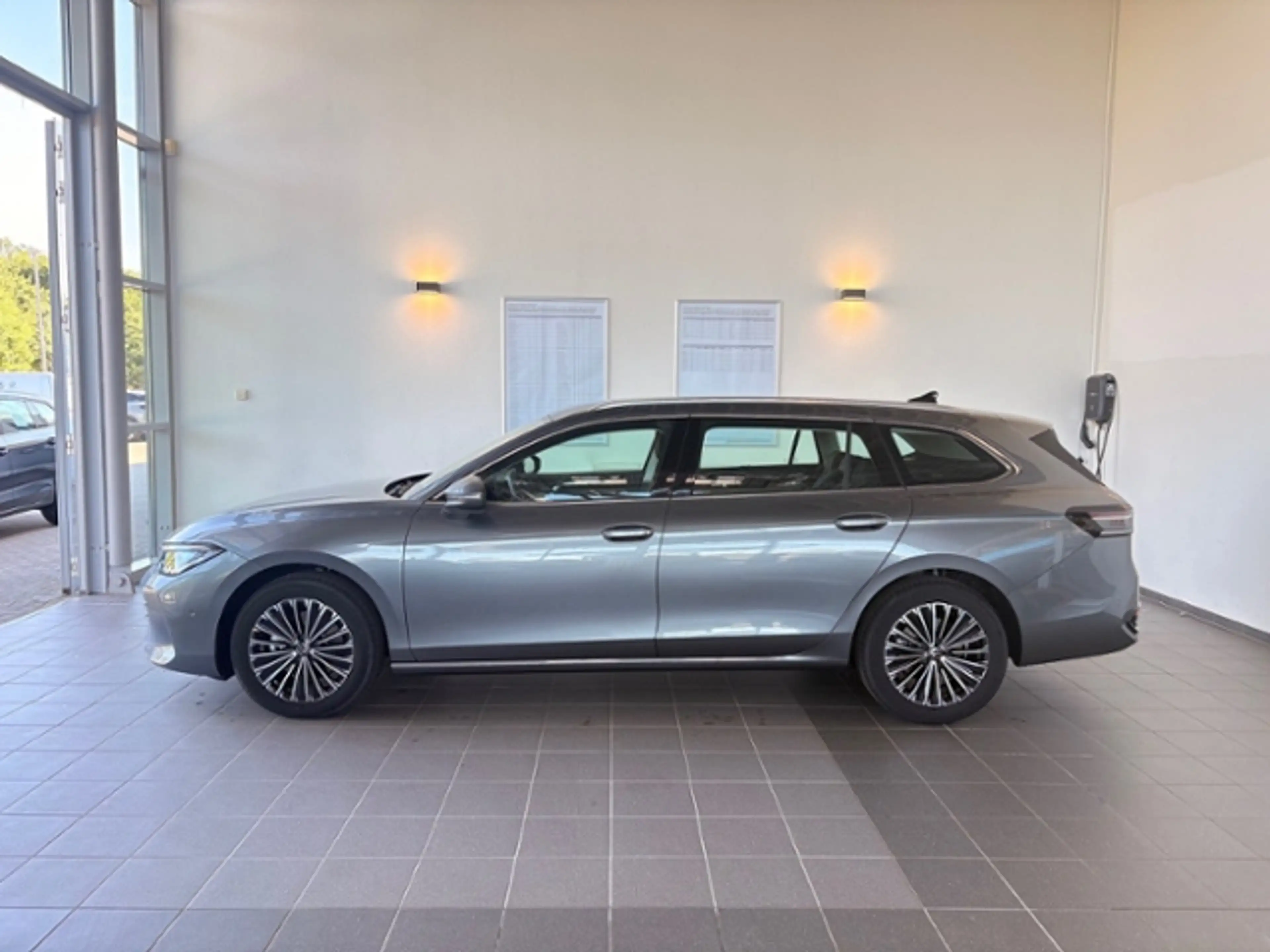 Volkswagen Passat Variant Elegance 1.5 eTSI AHK | NAVI | ACC | LED | KAMERA — photo 11