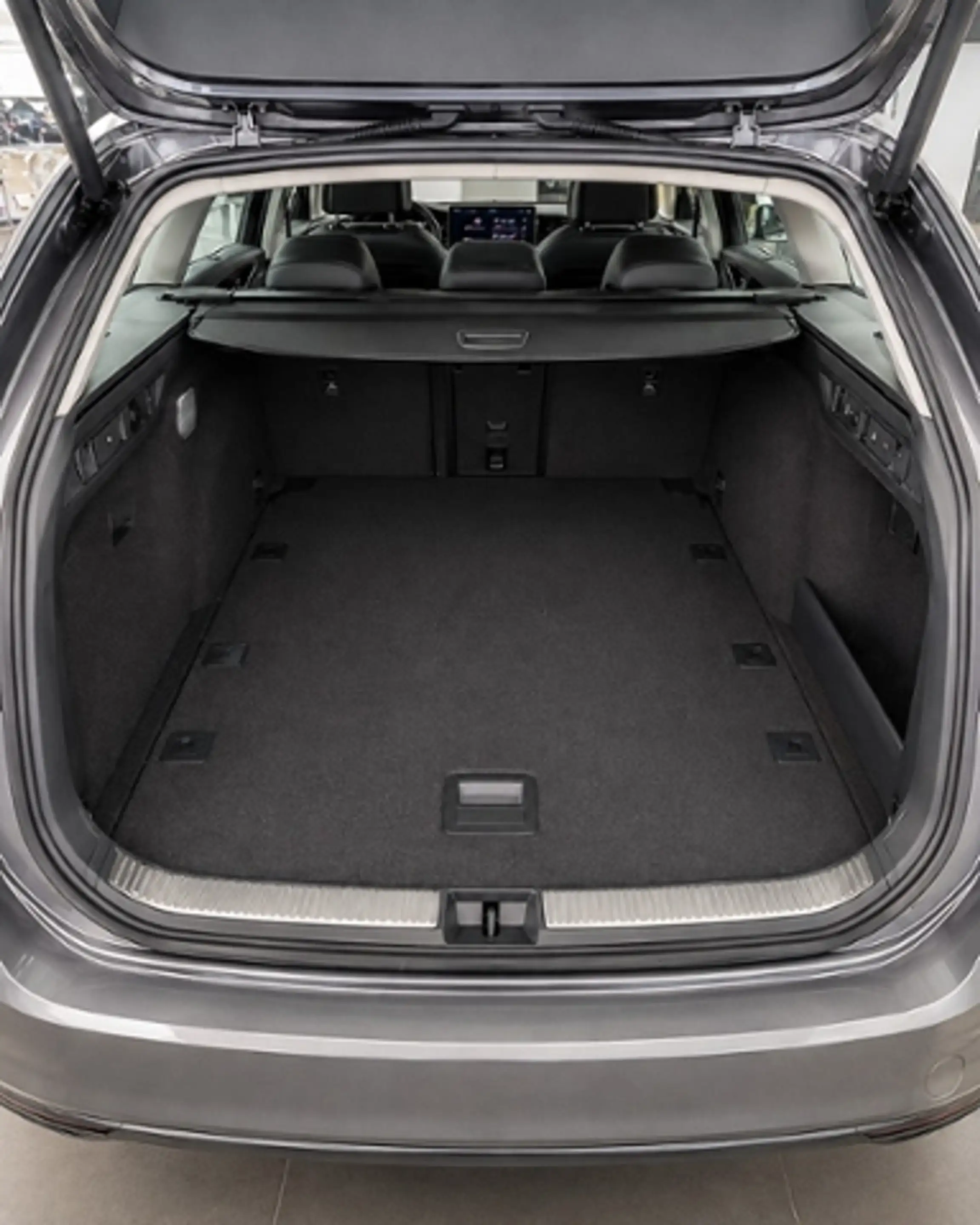 Volkswagen Passat Variant Elegance 1.5 eTSI AHK | NAVI | ACC | LED | KAMERA — photo 14