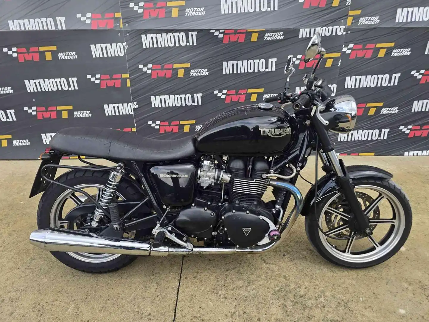 Triumph Bonneville SE Video 360 Nero - 1
