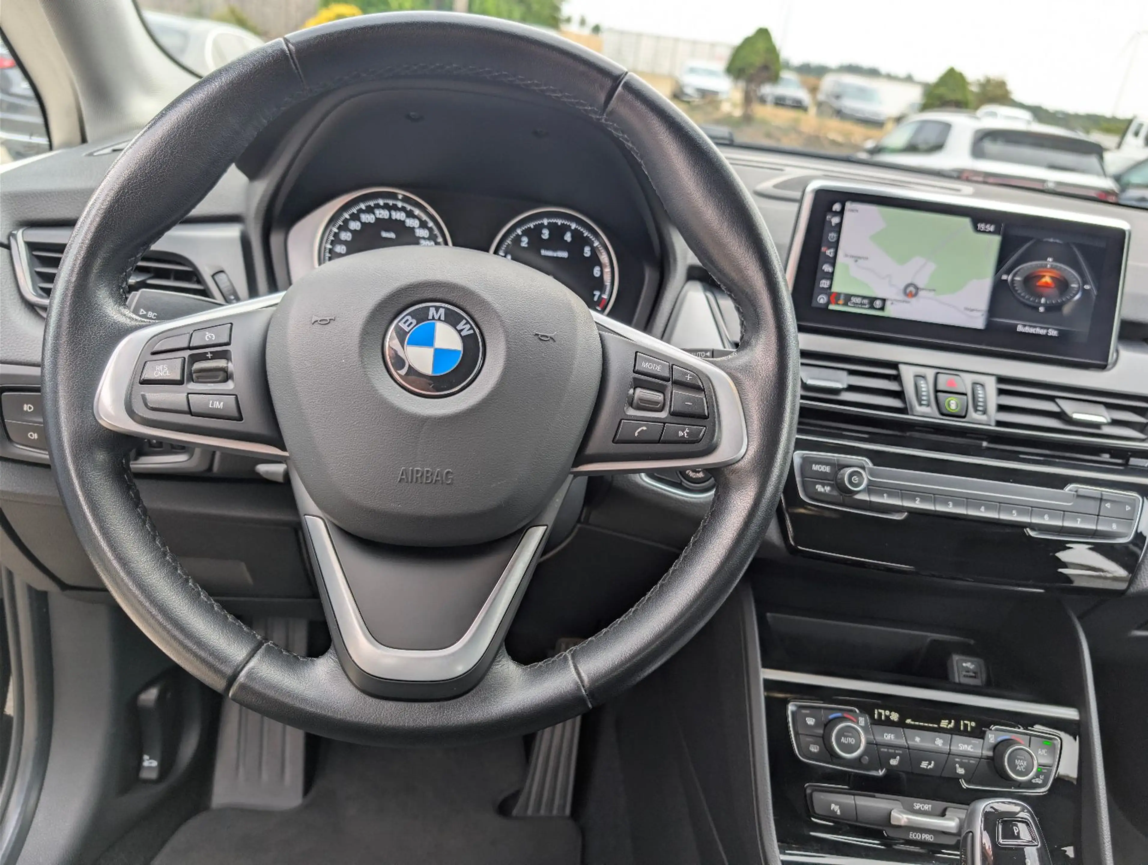 BMW 220 i Active Tourer Advantage — photo 12