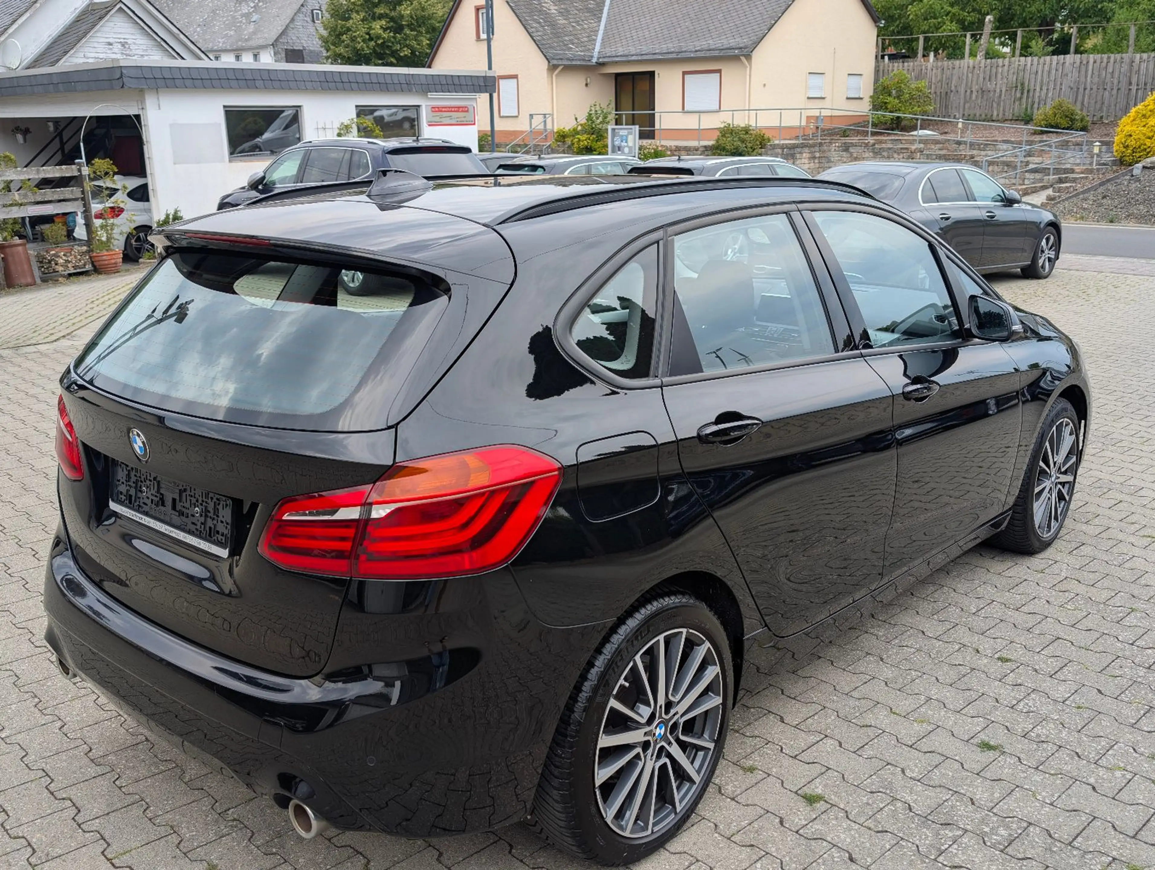 BMW 220 i Active Tourer Advantage — photo 5