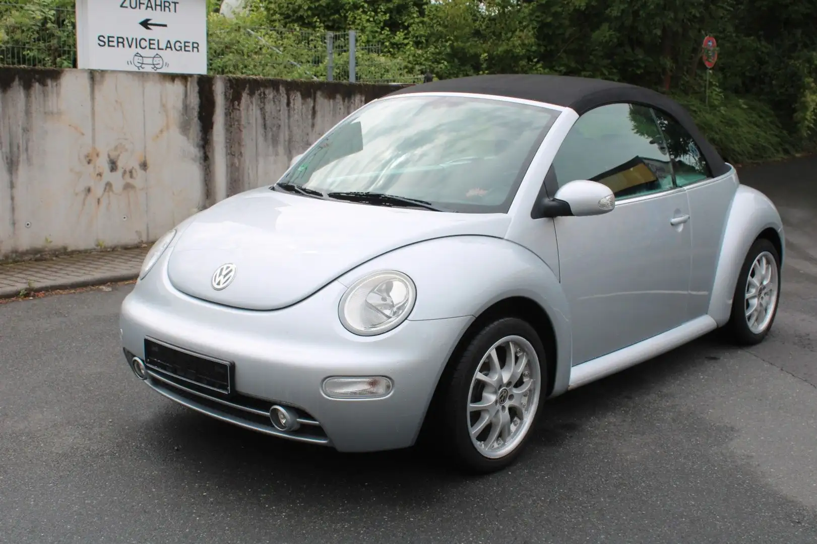 Volkswagen New Beetle Cabriolet 1.6 Highline Sitzheizung Plateado - 1