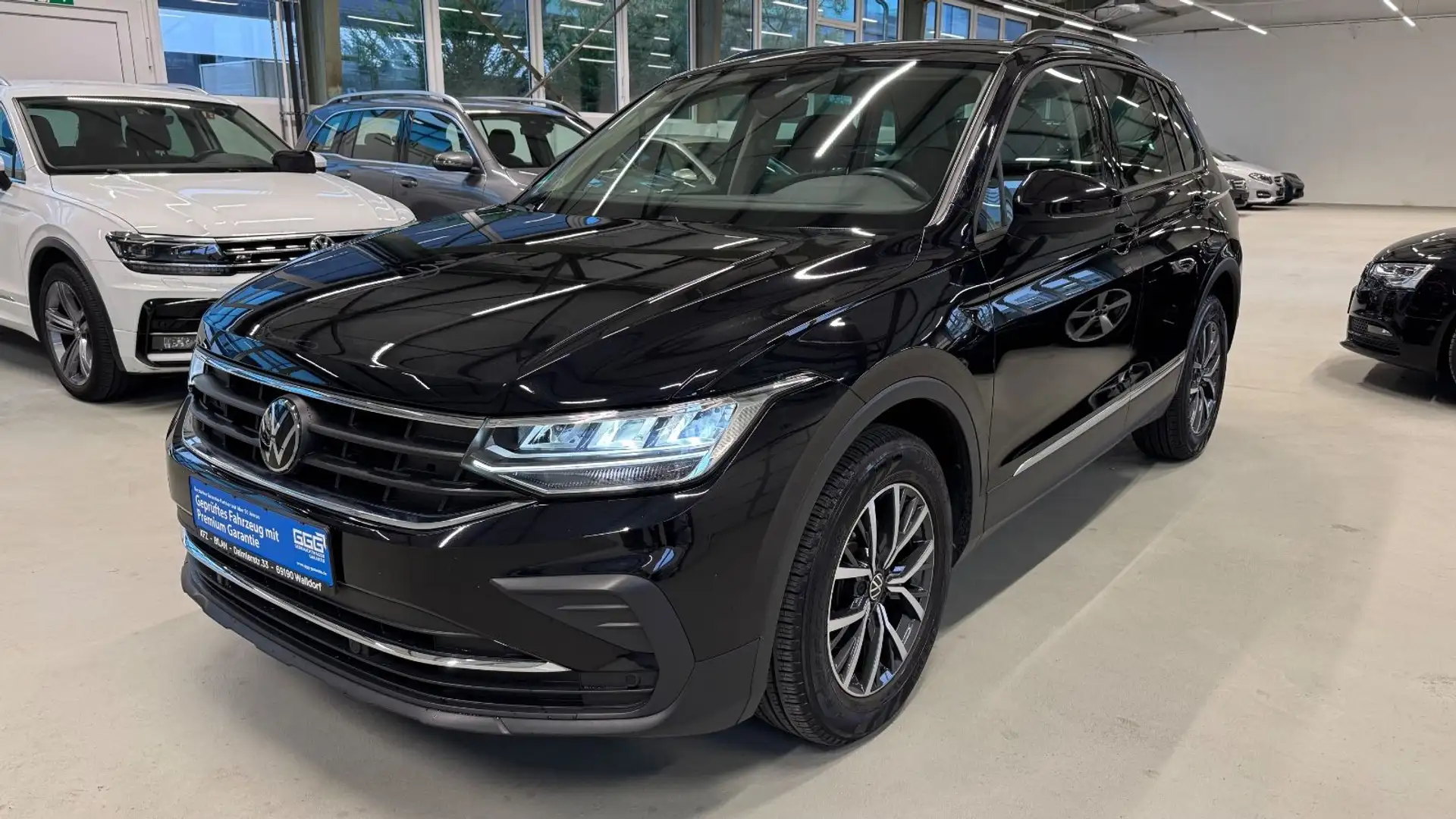 Volkswagen Tiguan IQ Drive ACC Spur Schwarz - 1