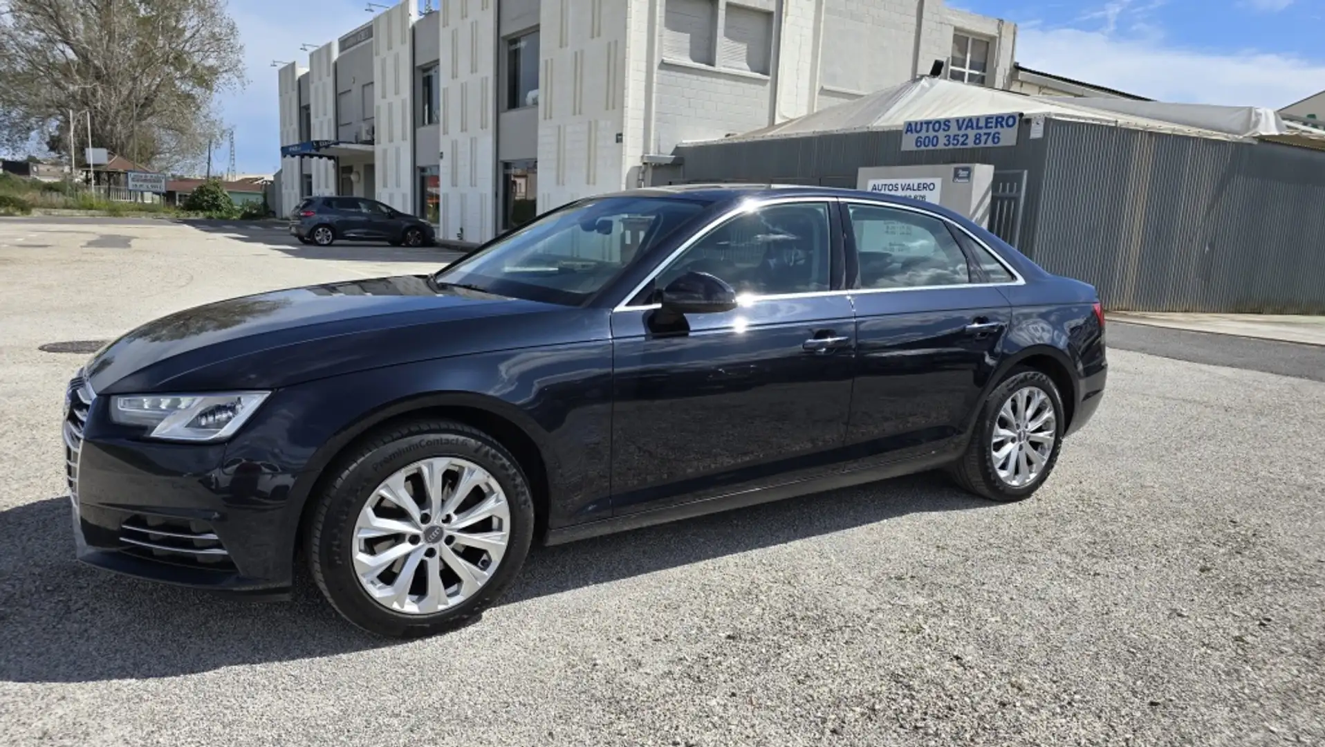 Audi A4 2.0TDI Advanced edition 110kW Bleu - 2