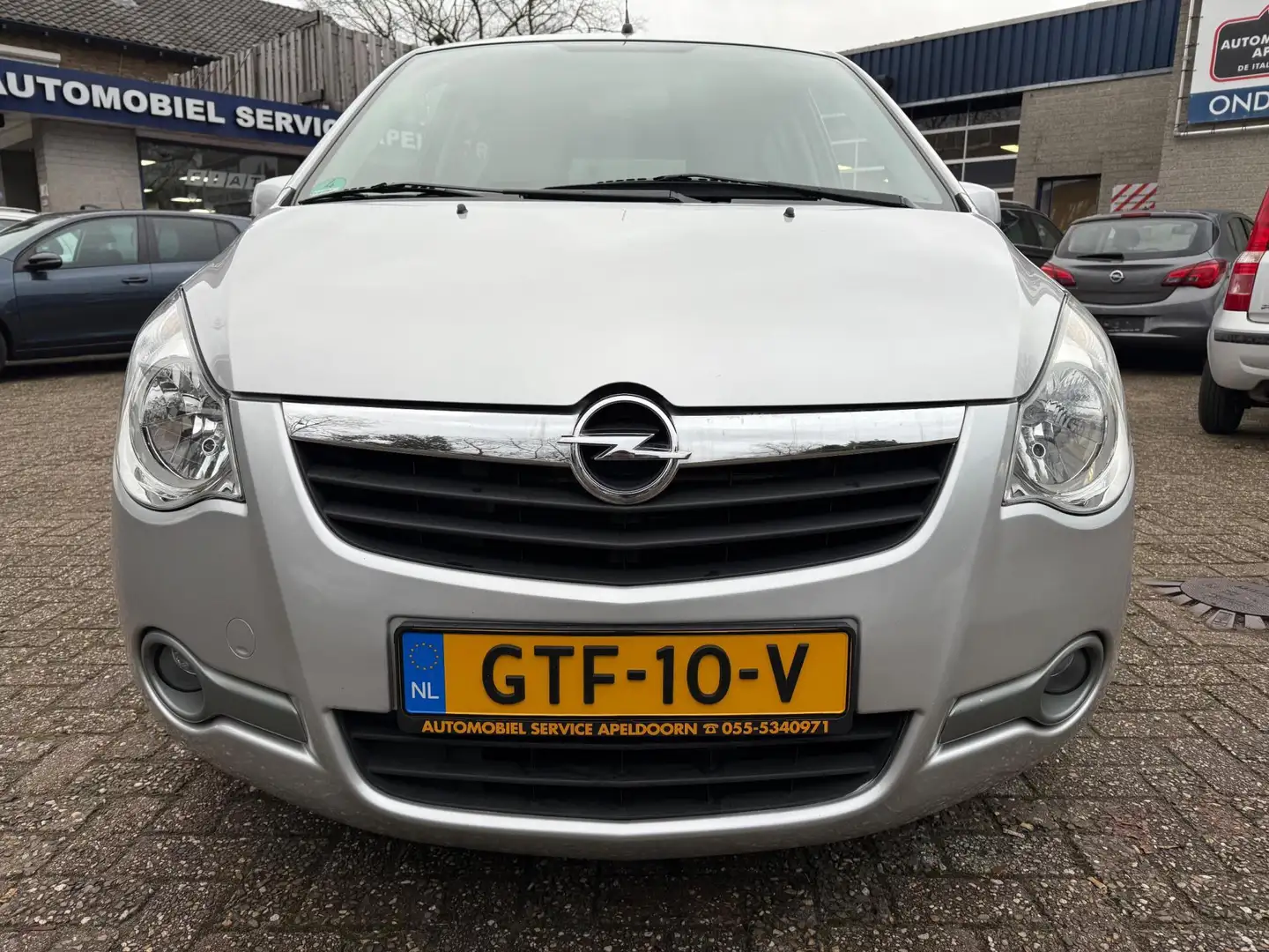 Opel Agila 1.2 Edition AUTOMAAT *AIRCO*ELEKTR. RAMEN*STOELVER Gris - 2