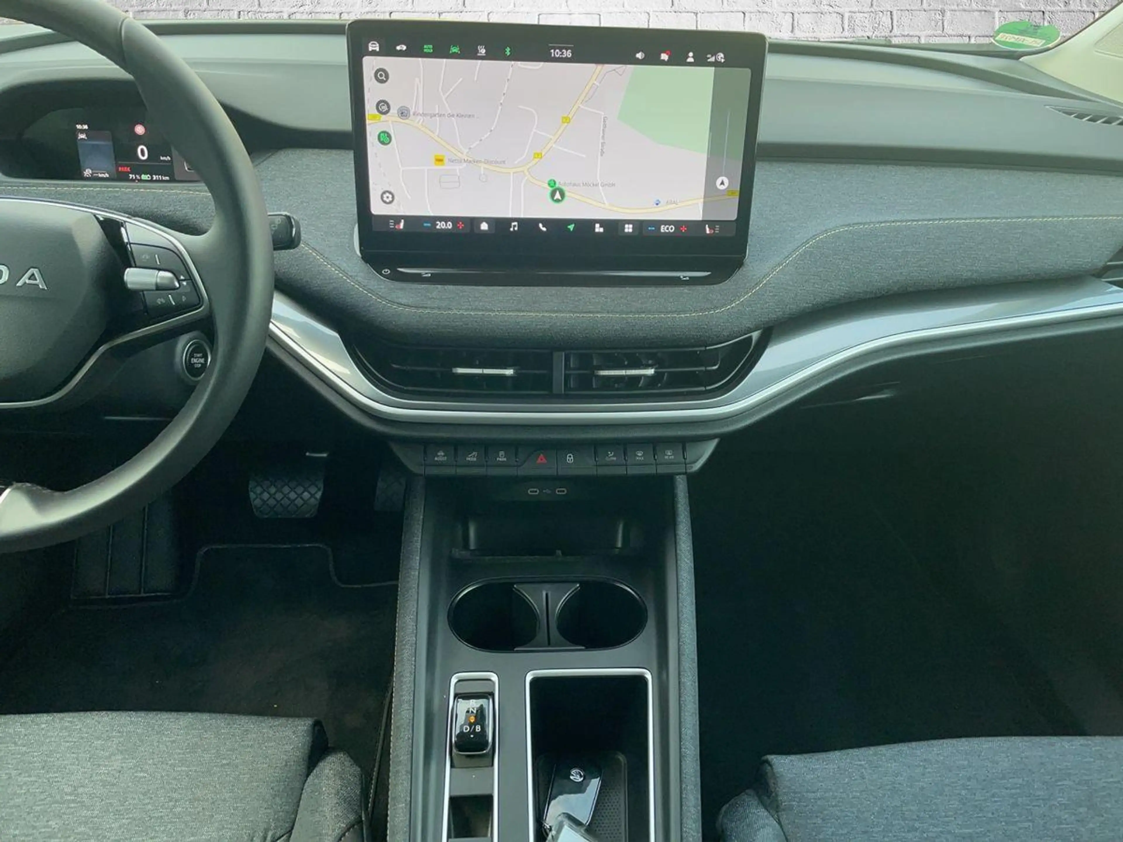 Skoda Elroq 85 Loft NAVI/AHK/pACC/Matrix/Winter/Kamera — photo 13