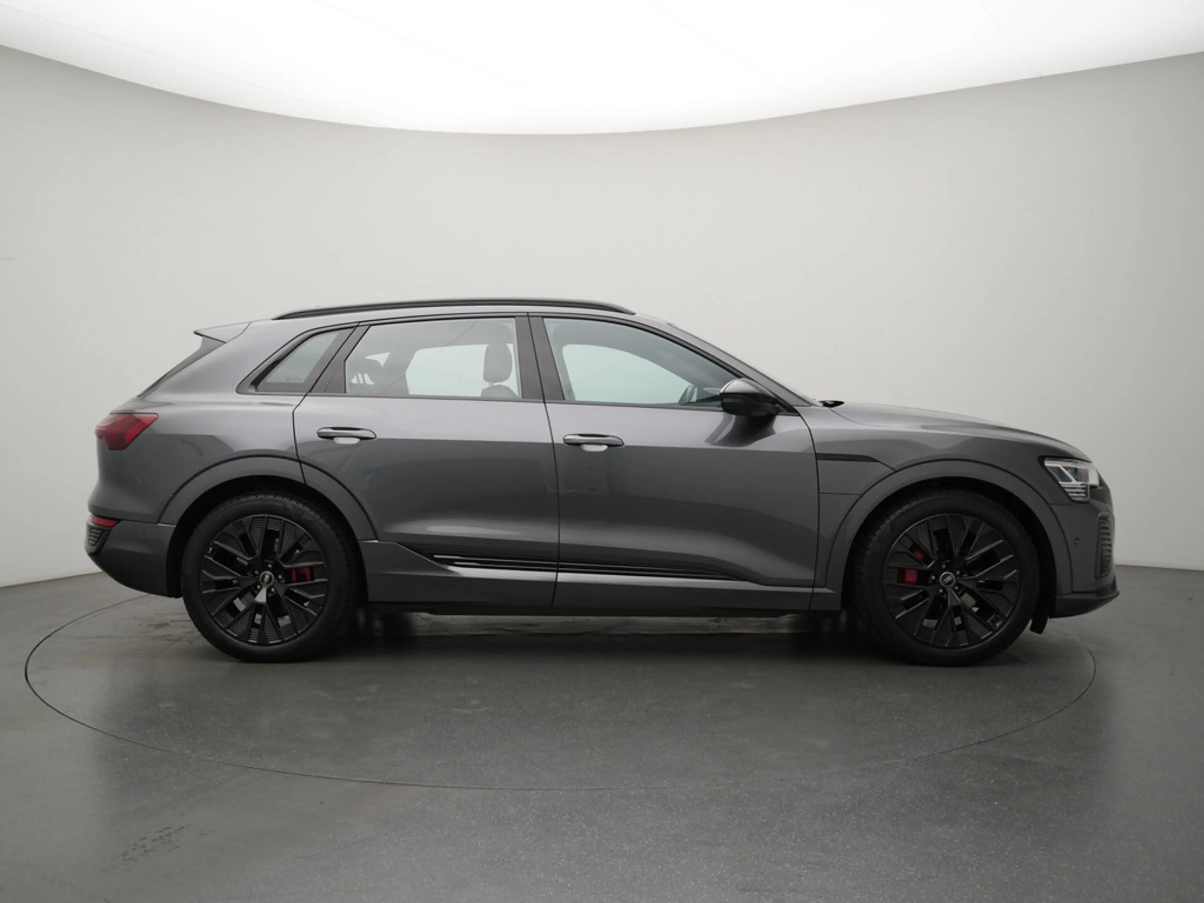 Audi Q8 e-tron quattro S line ACC PANO B&O 360°KAM — photo 3