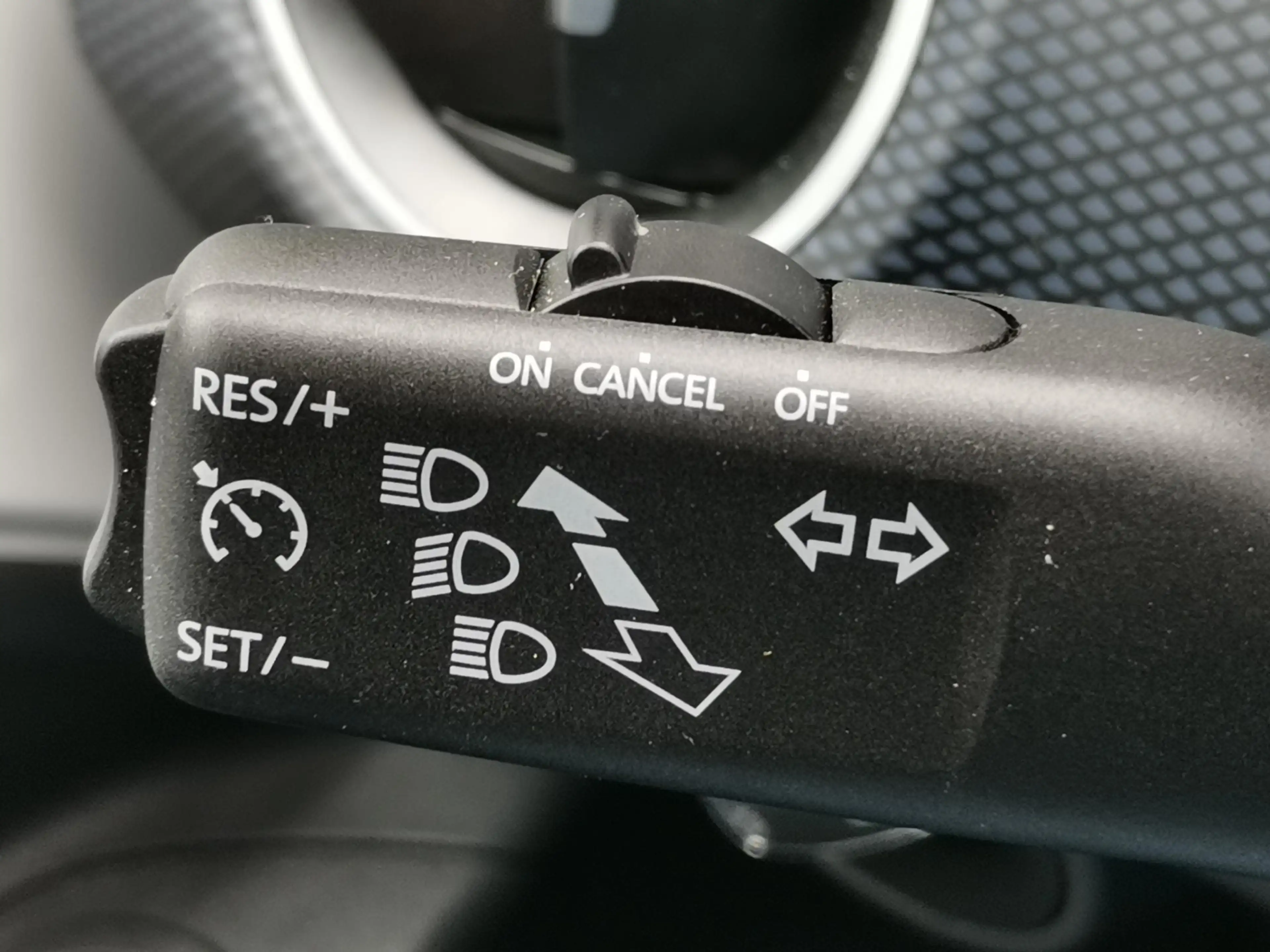 Volkswagen e-up! e-up! United (Camera,Clima,Cruise,Pdc,LM) — photo 16