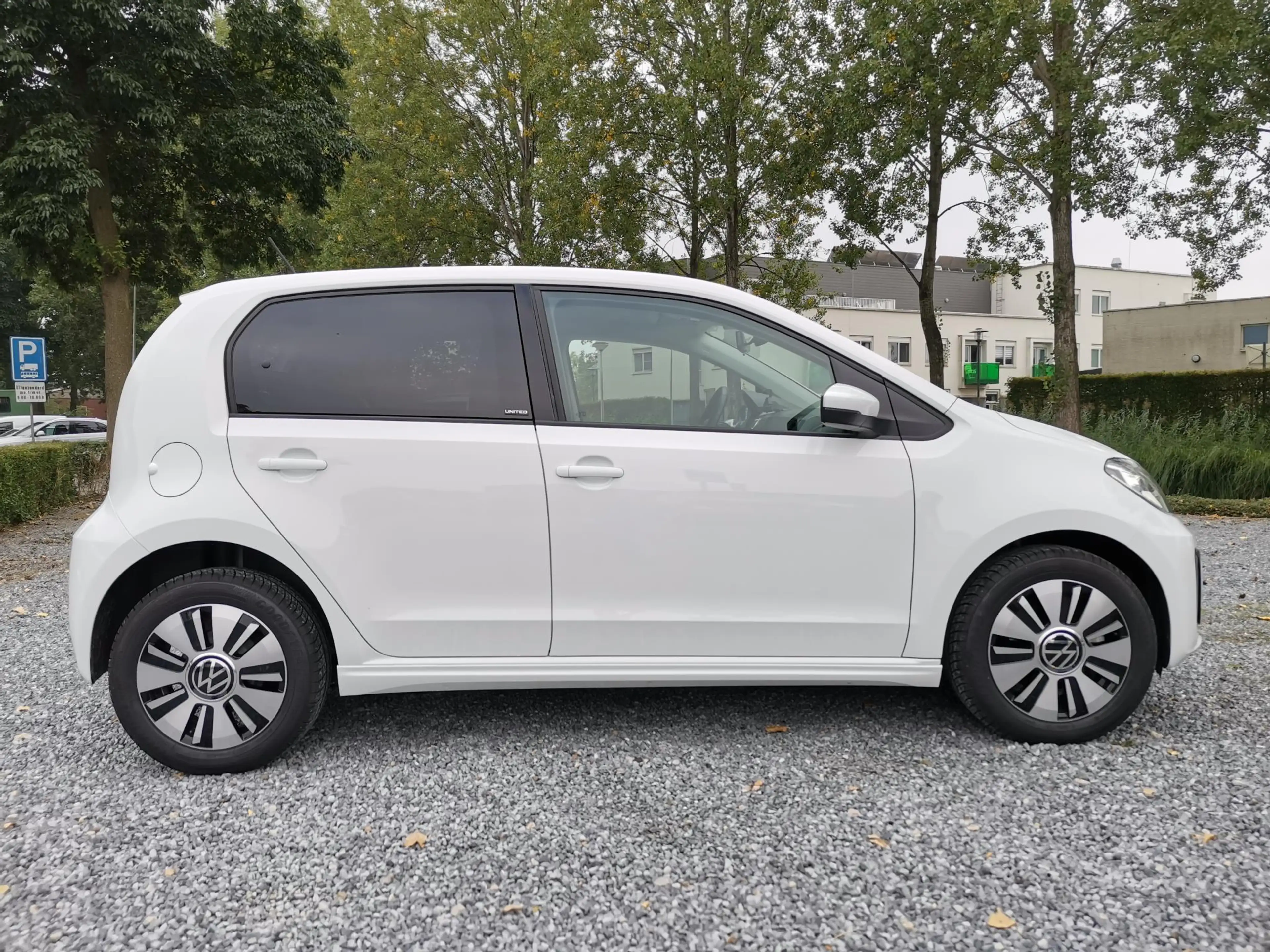 Volkswagen e-up! e-up! United (Camera,Clima,Cruise,Pdc,LM) — photo 7