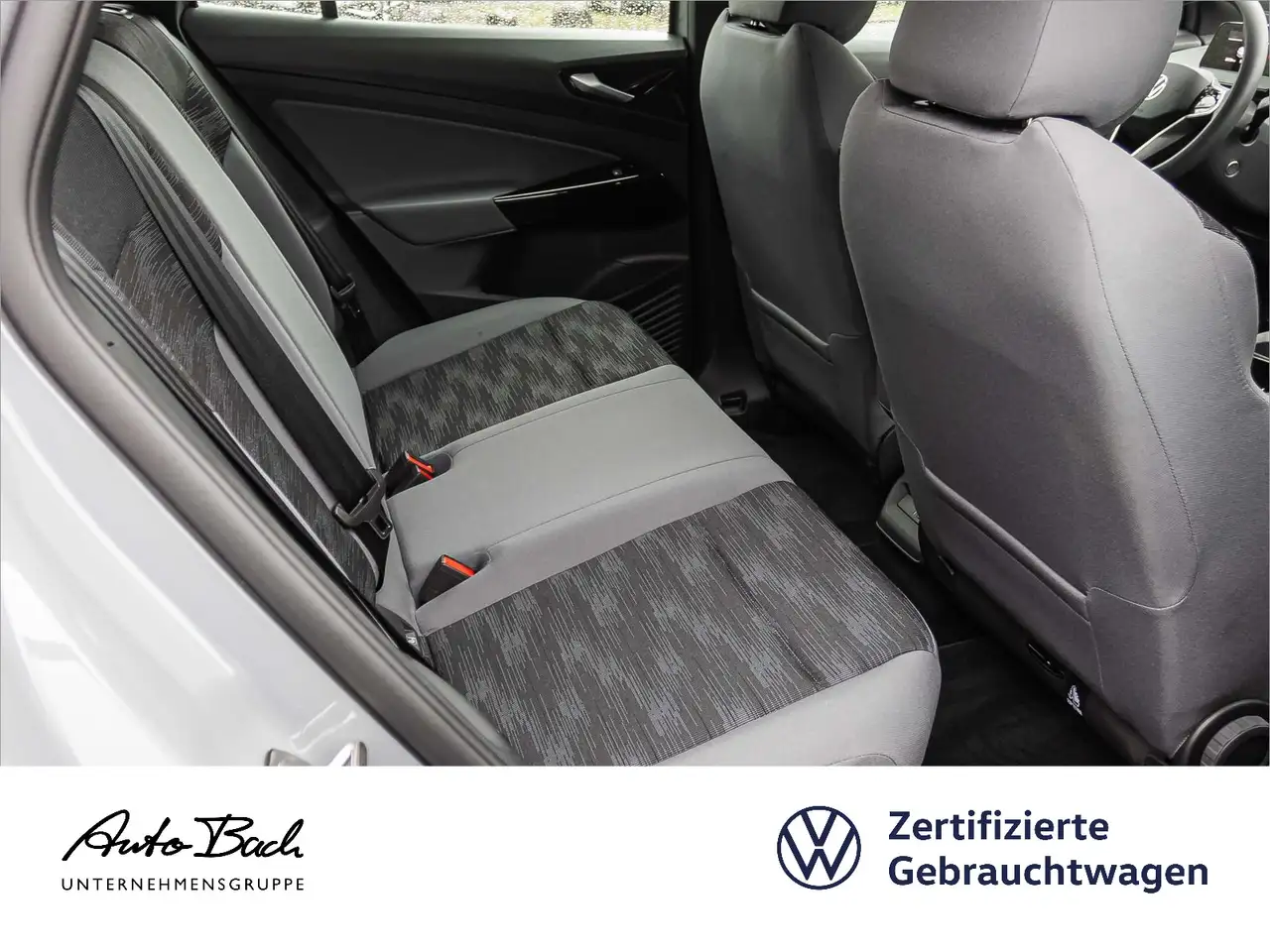 Volkswagen ID.4 Pure Performance, Navi, LED, App-Connect, S 17