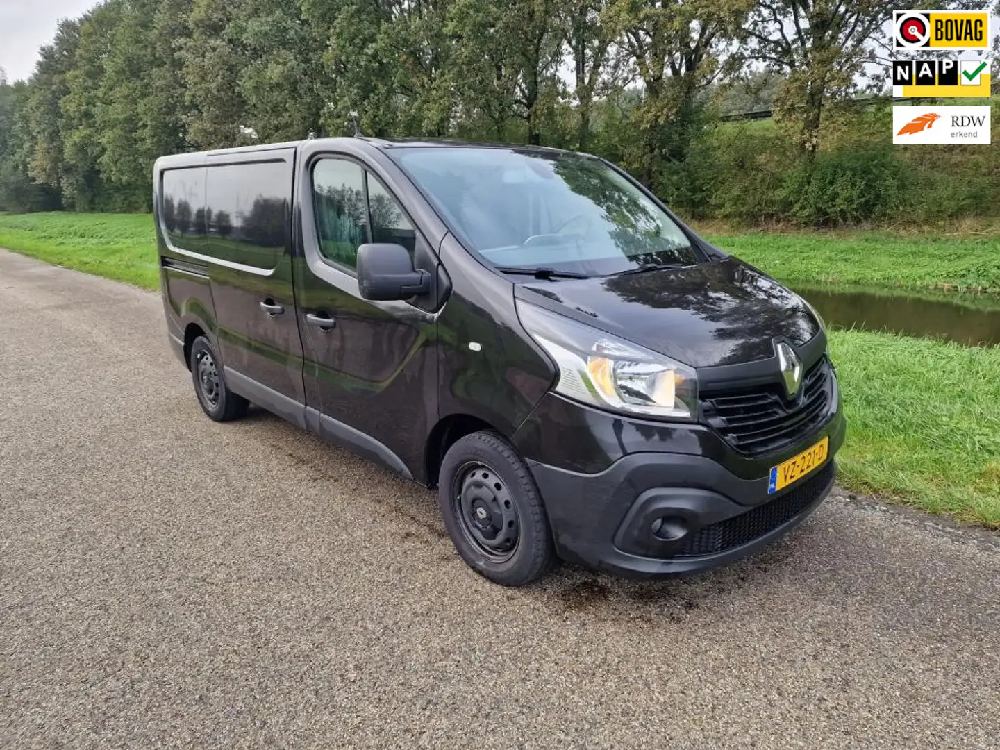 Renault Trafic 1.6 dCi T27 L1H1 Luxe NAV*Cruise*Camera*Inrichting Zwart - 1