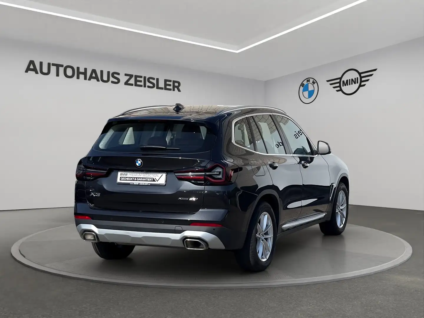 BMW X3 xDrive20i Parkassistent Leder Hifi DAB Grau - 2