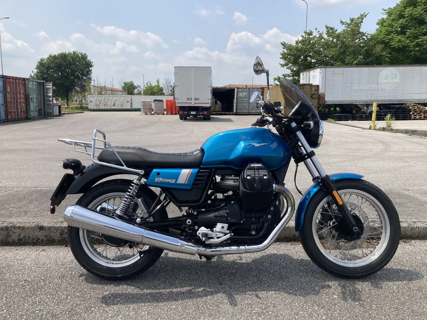 Moto Guzzi V 7 Special III Azul - 1