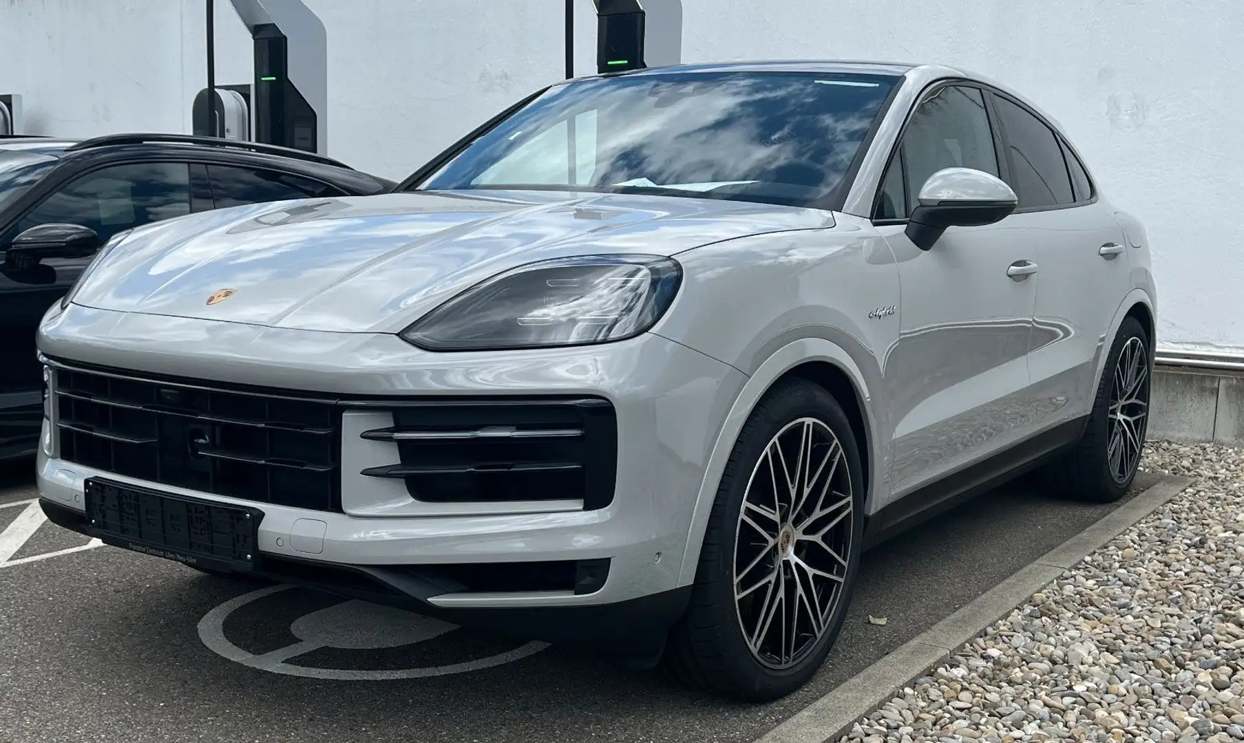 Porsche Cayenne Coupe E-Hybrid*KREIDE*22 "Alu*BOSE*ACC* Grau - 2