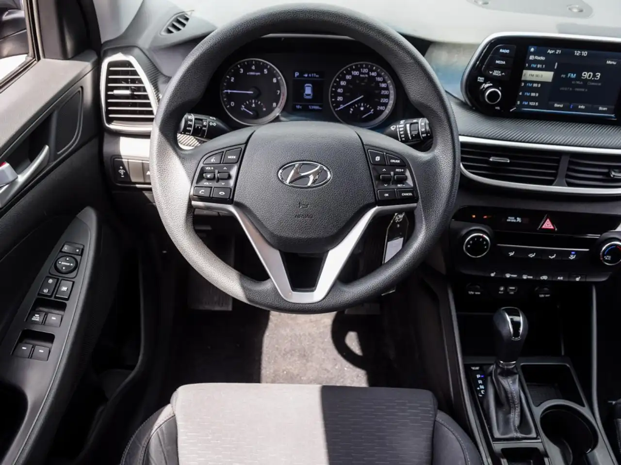 Hyundai TUCSON снимка Hyundai TUCSON