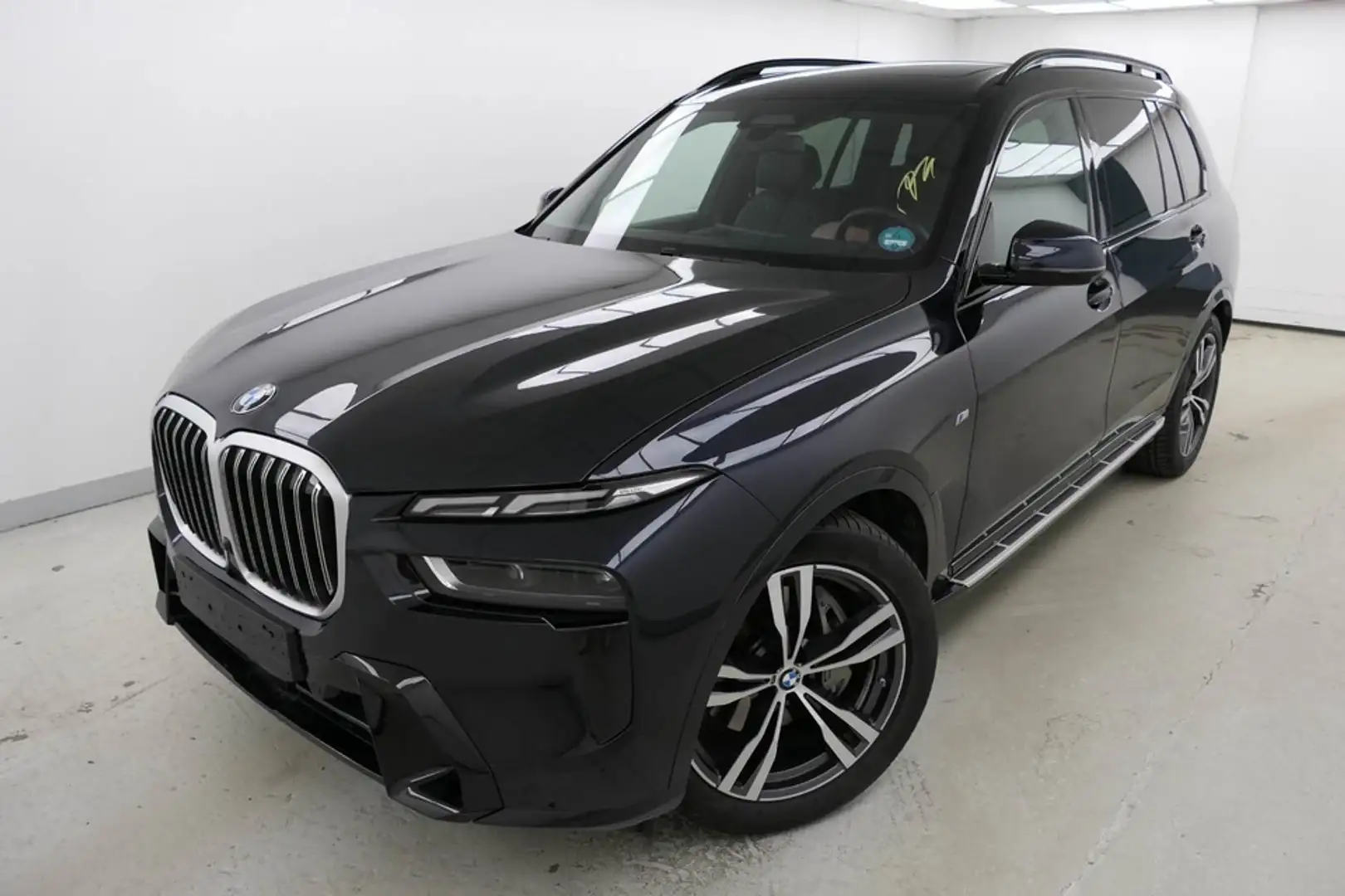BMW X7 xDrive40i M Sportpaket Sport Aut. Standhzg. Schwarz - 2