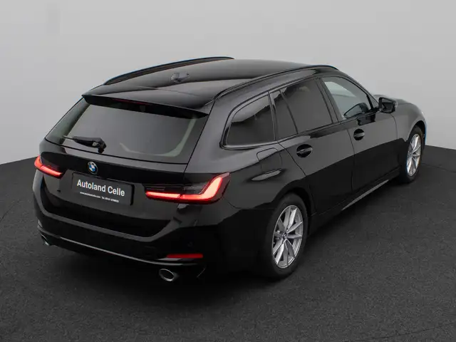 BMW 3 Series view 7