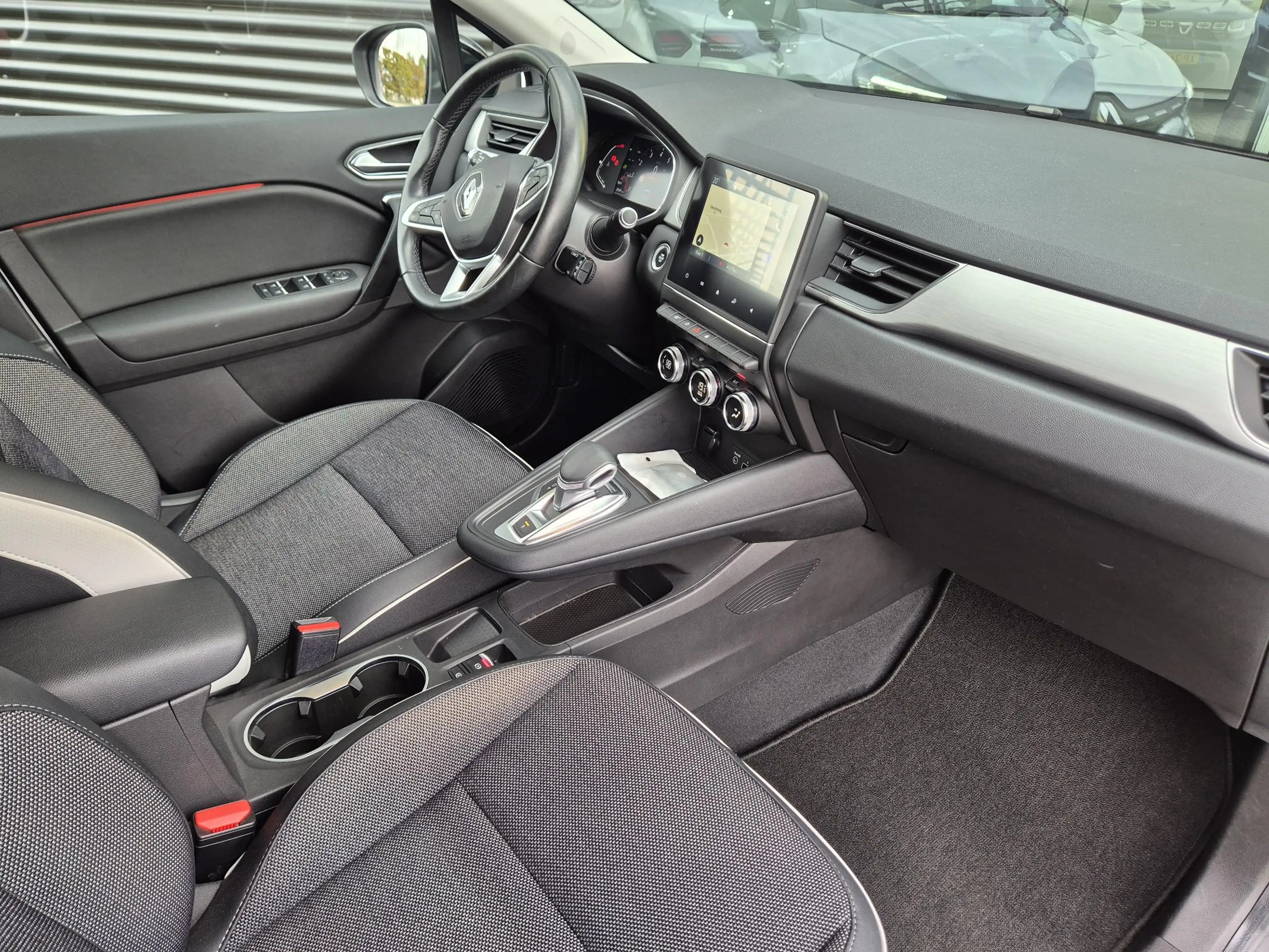 Renault Captur 1.3 TCe 130 EDC AUTOMAAT Intens Camera, Navigatie, — photo 28