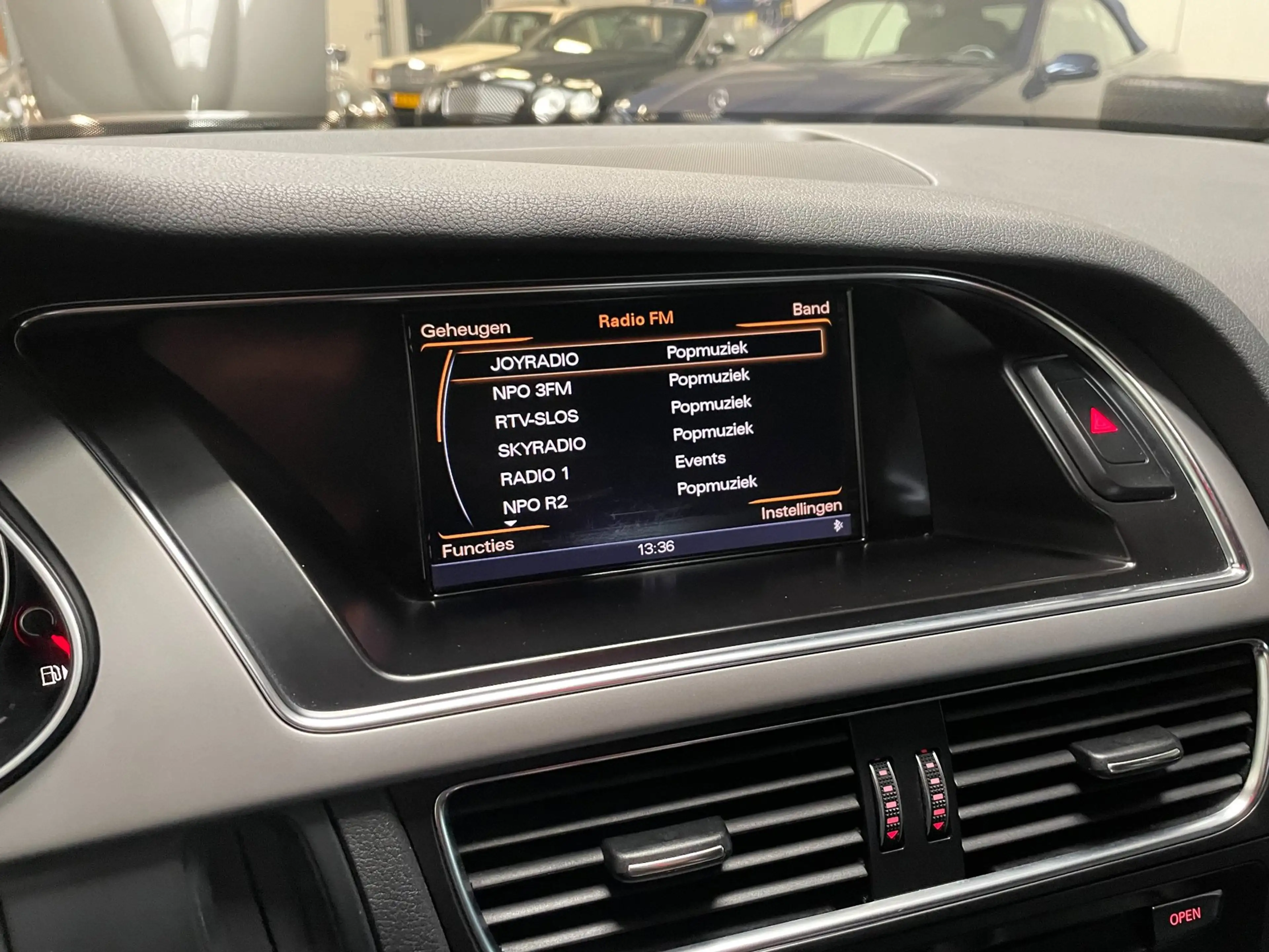 Audi A4 Avant 2.0 TFSI quattro Pro Line Business Automaat — photo 25