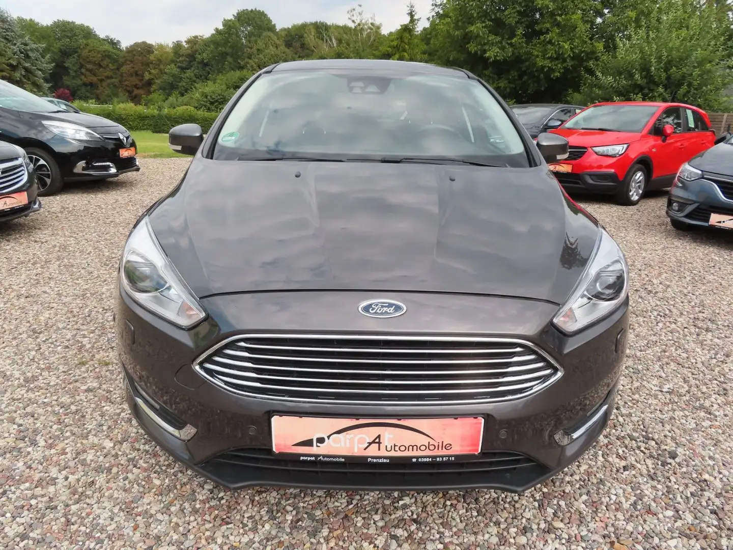 Ford Focus Turnier Titanium NAVI KLIMA SHZG LMF Grau - 2