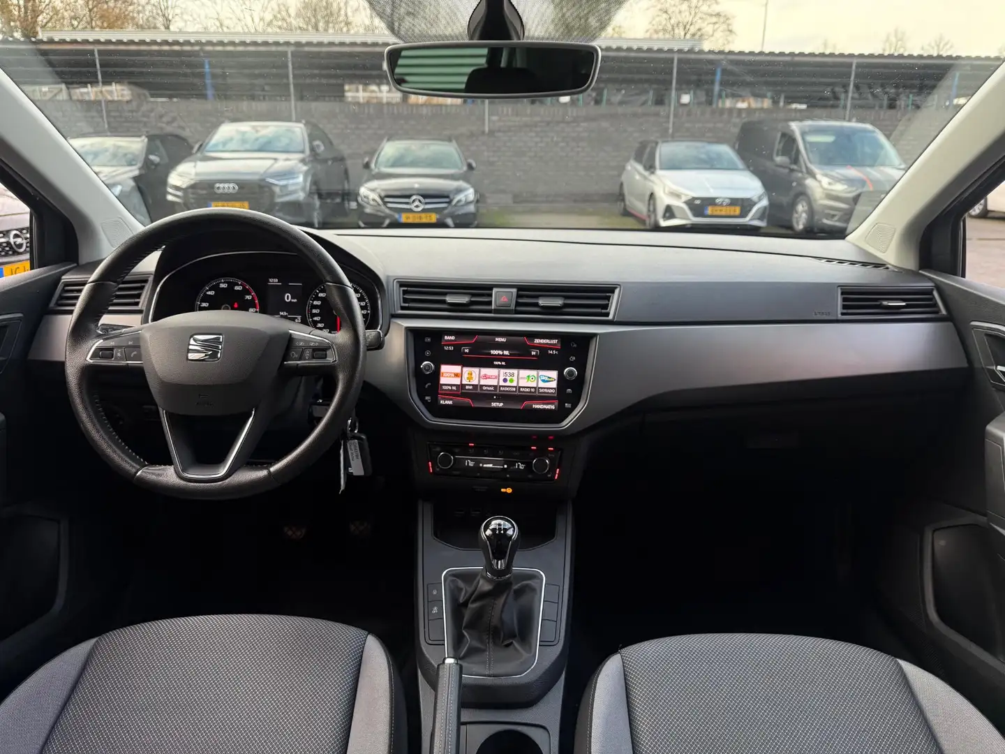 SEAT Ibiza 1.0 TSI Style Clima Cruise CarPlay Grijs - 2