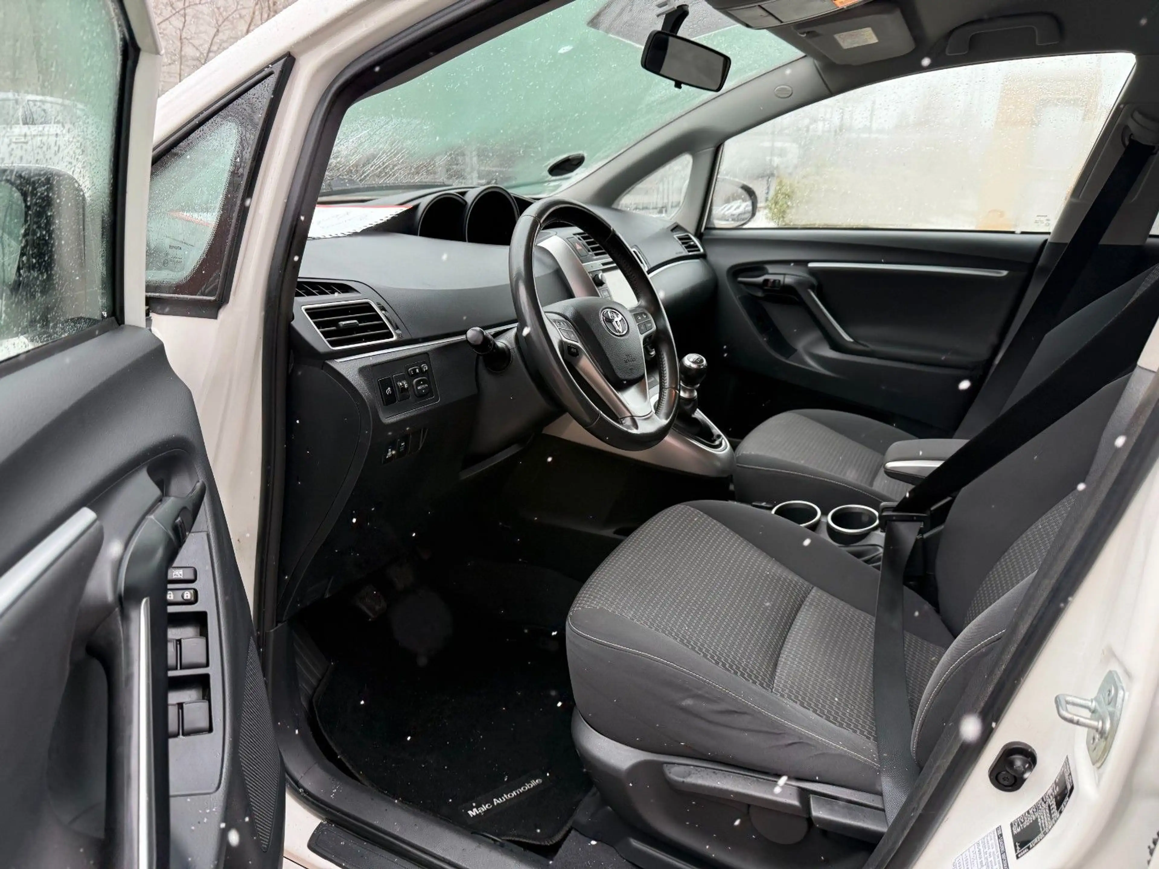 Toyota Verso Life 2.0 D-4D TÜV/INSP. Neu/AHK — photo 5