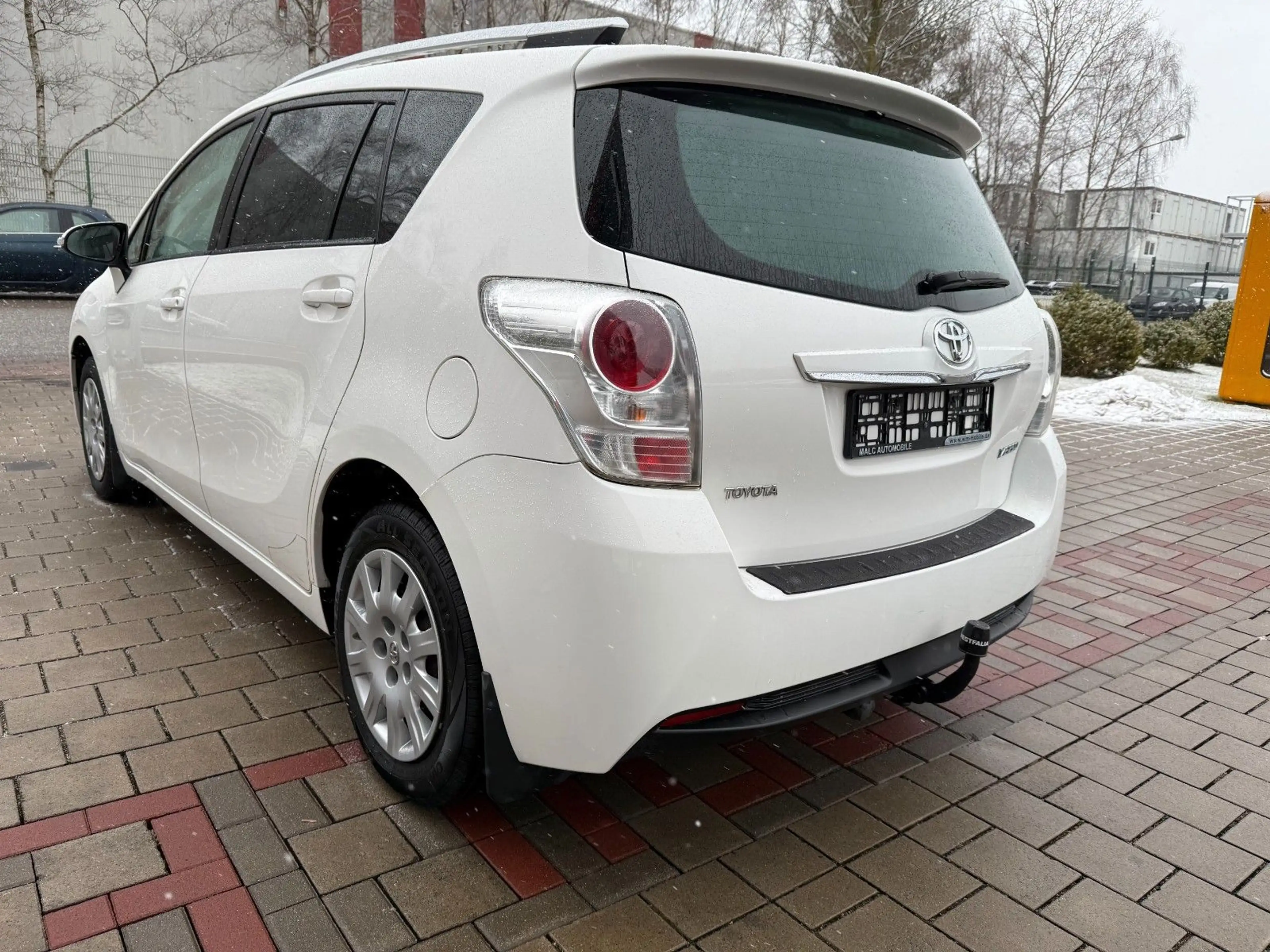 Toyota Verso Life 2.0 D-4D TÜV/INSP. Neu/AHK — photo 15