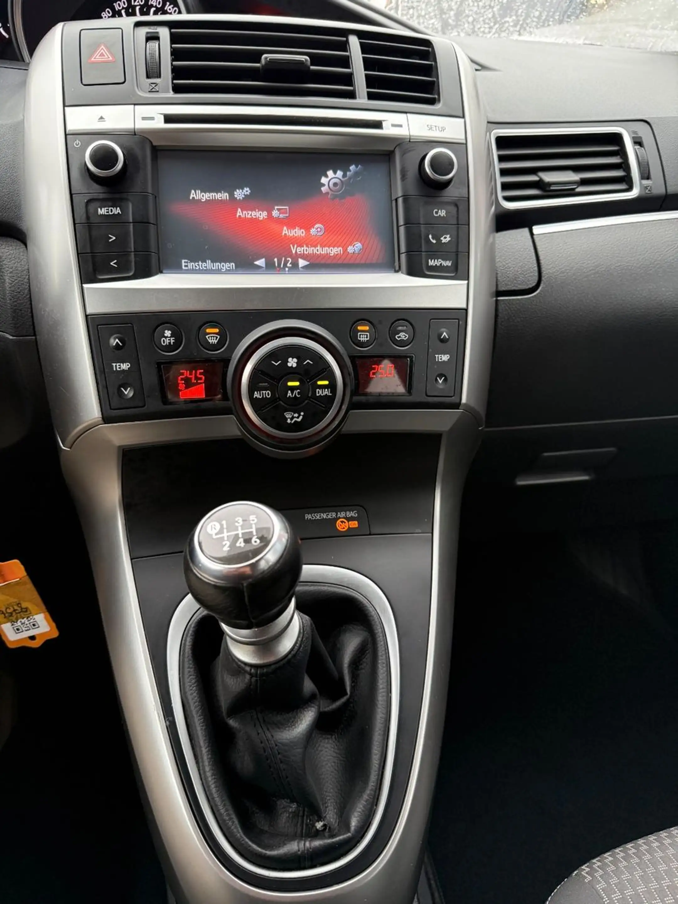 Toyota Verso Life 2.0 D-4D TÜV/INSP. Neu/AHK — photo 7