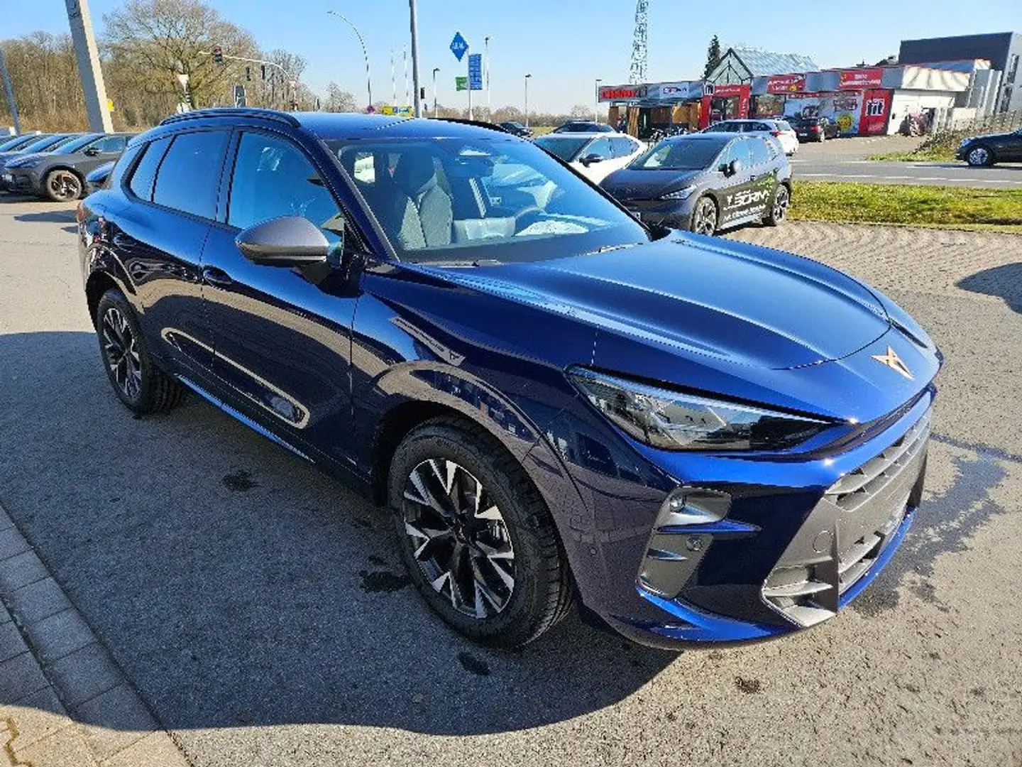 CUPRA Terramar 1.5 DSG e-Hybrid 150 kW*Navi*LED*AHK* Bleu - 2