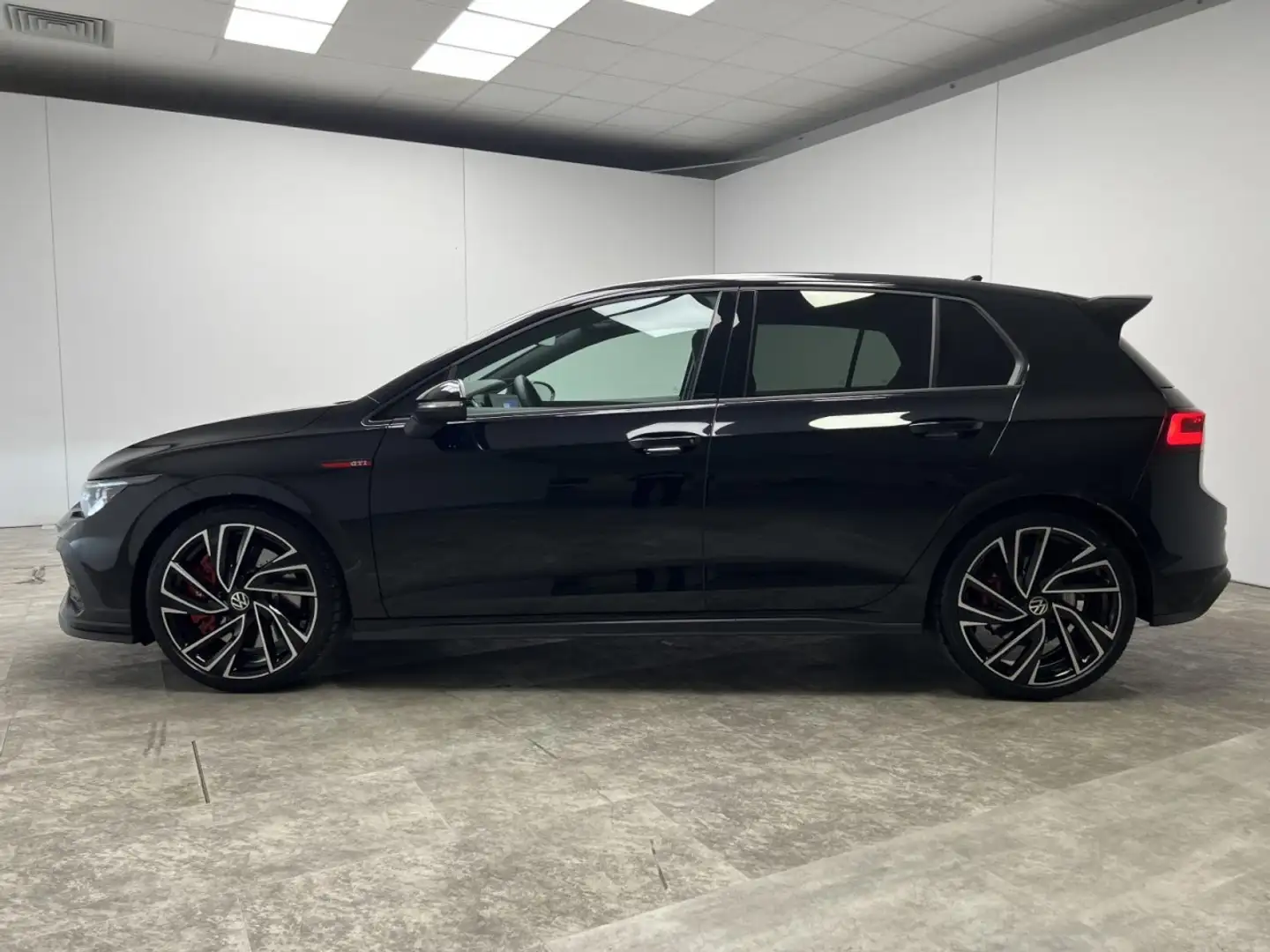 Volkswagen Golf VIII GTI Clubsport 2.0 TSI DSG Klima Navi Schwarz - 2