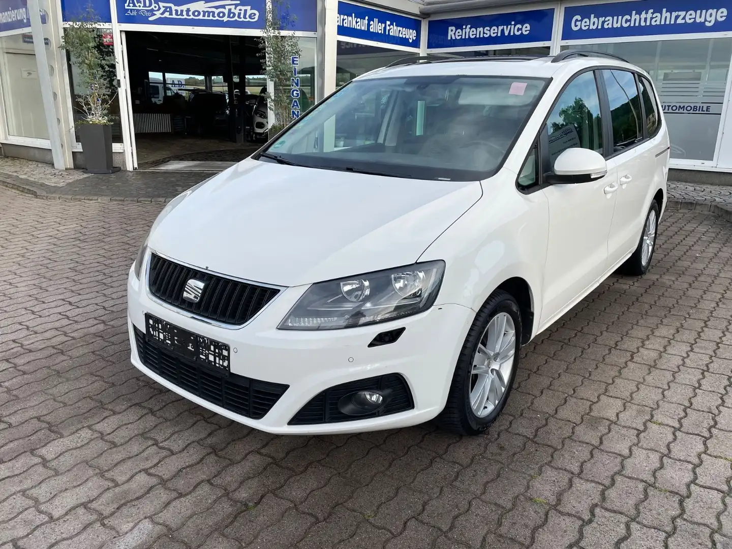 SEAT Alhambra Style PANO NAVI Rfkam. SHZ Weiß - 1