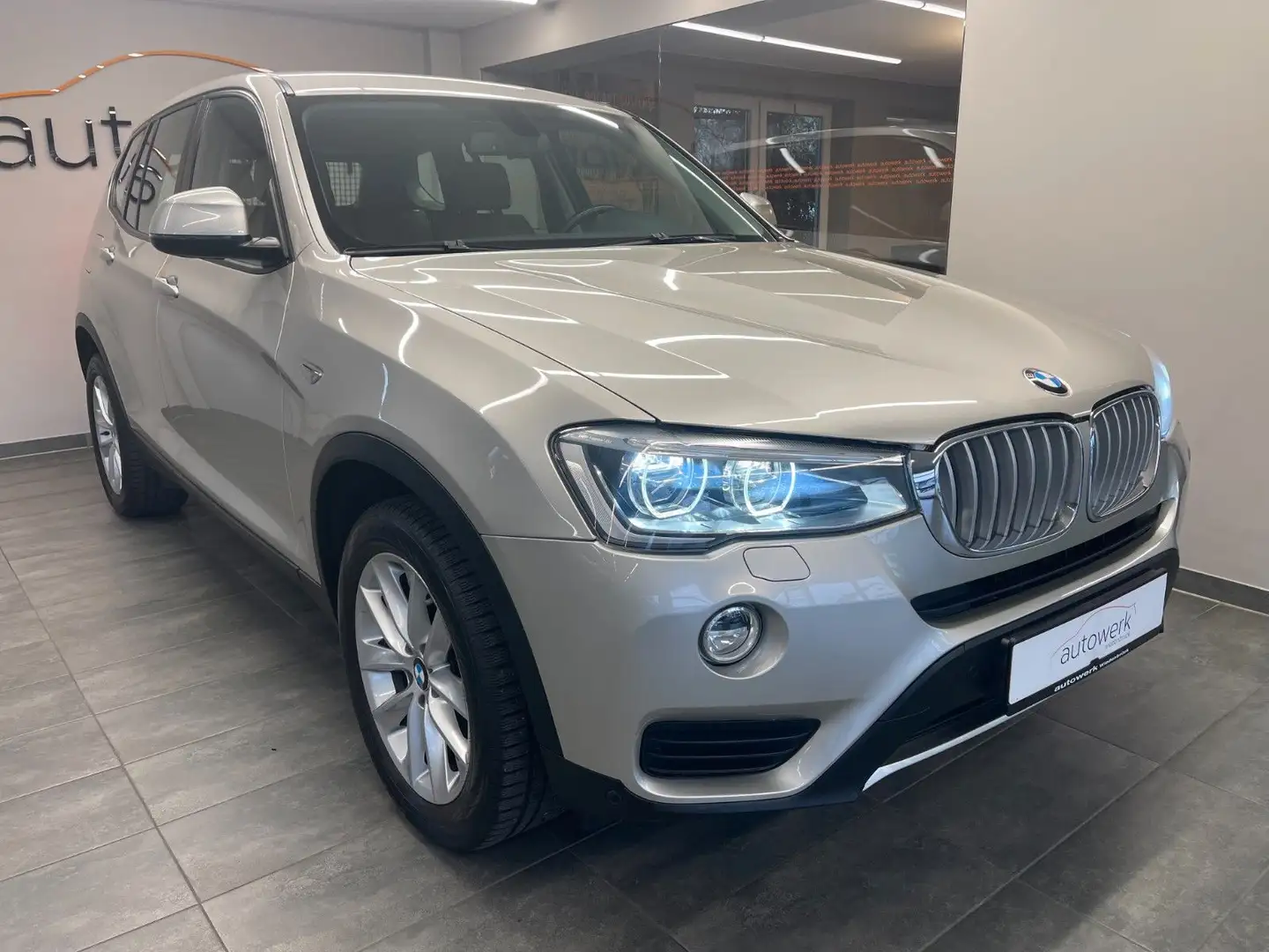 BMW X3 xDrive30d*AUT./LED/Leder/Navi /Standhzg/Sitzh Argent - 1