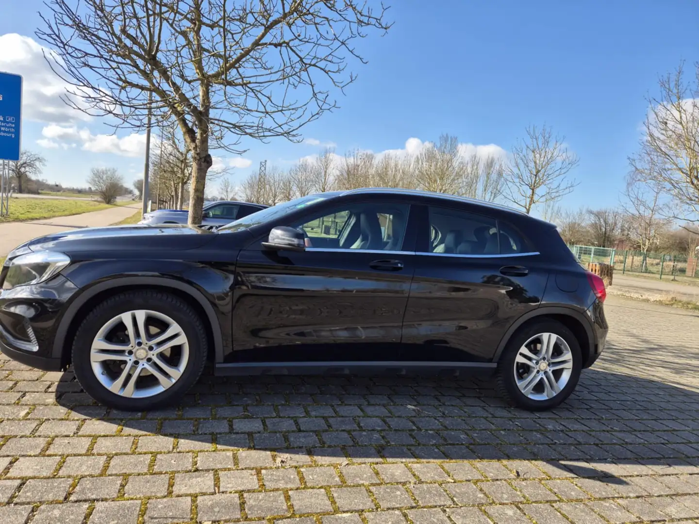 Mercedes-Benz GLA 220 GLA 220 d 4Matic 7G-DCT StreetStyle - 1