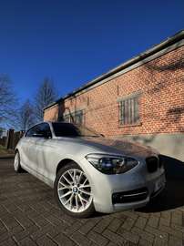 F21 d-sport | Keyless | Navi | Speed-lim