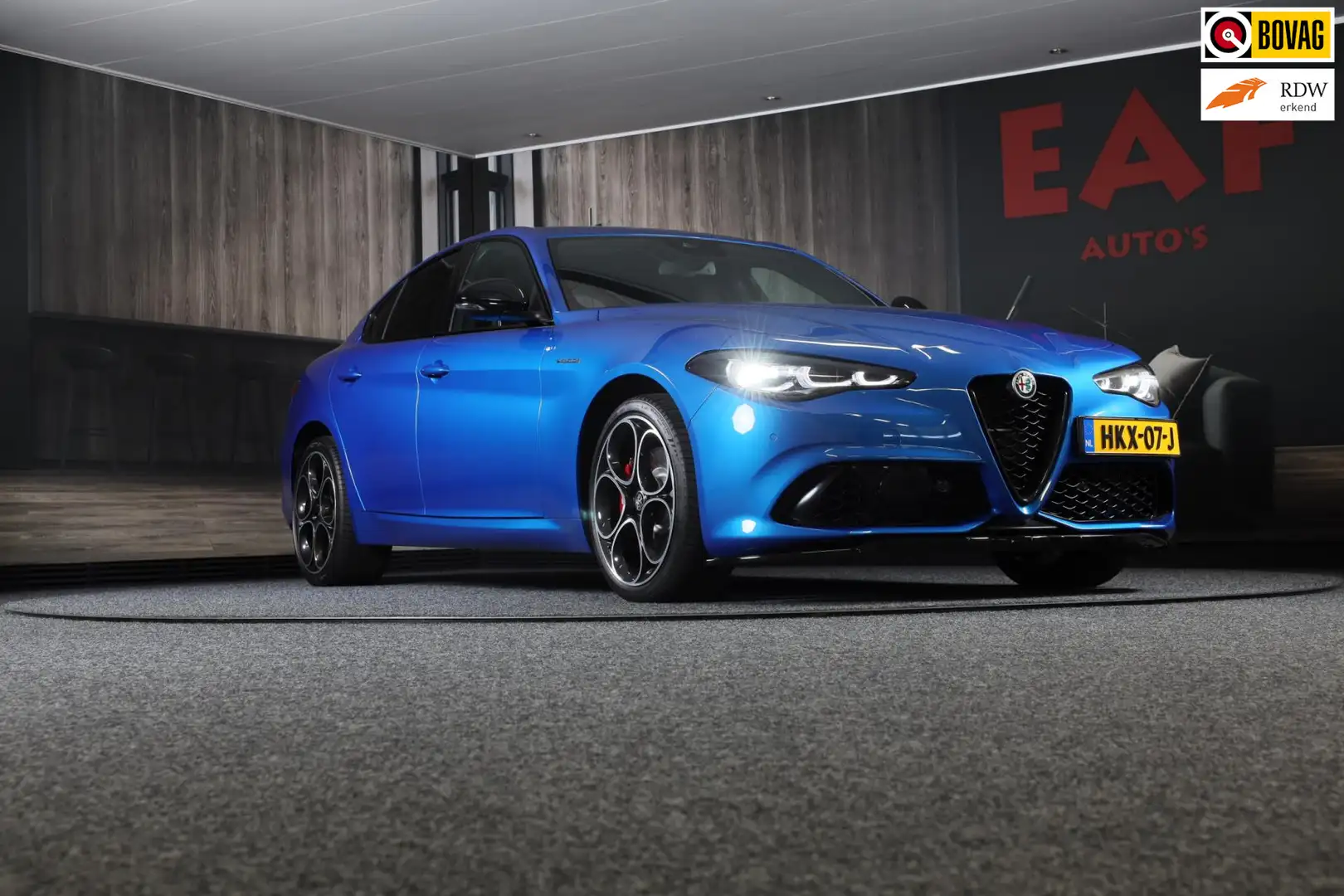 Alfa Romeo Giulia 2.0 T GME AWD Tributo Italiano / FACELIFT / Digita Blauw - 1