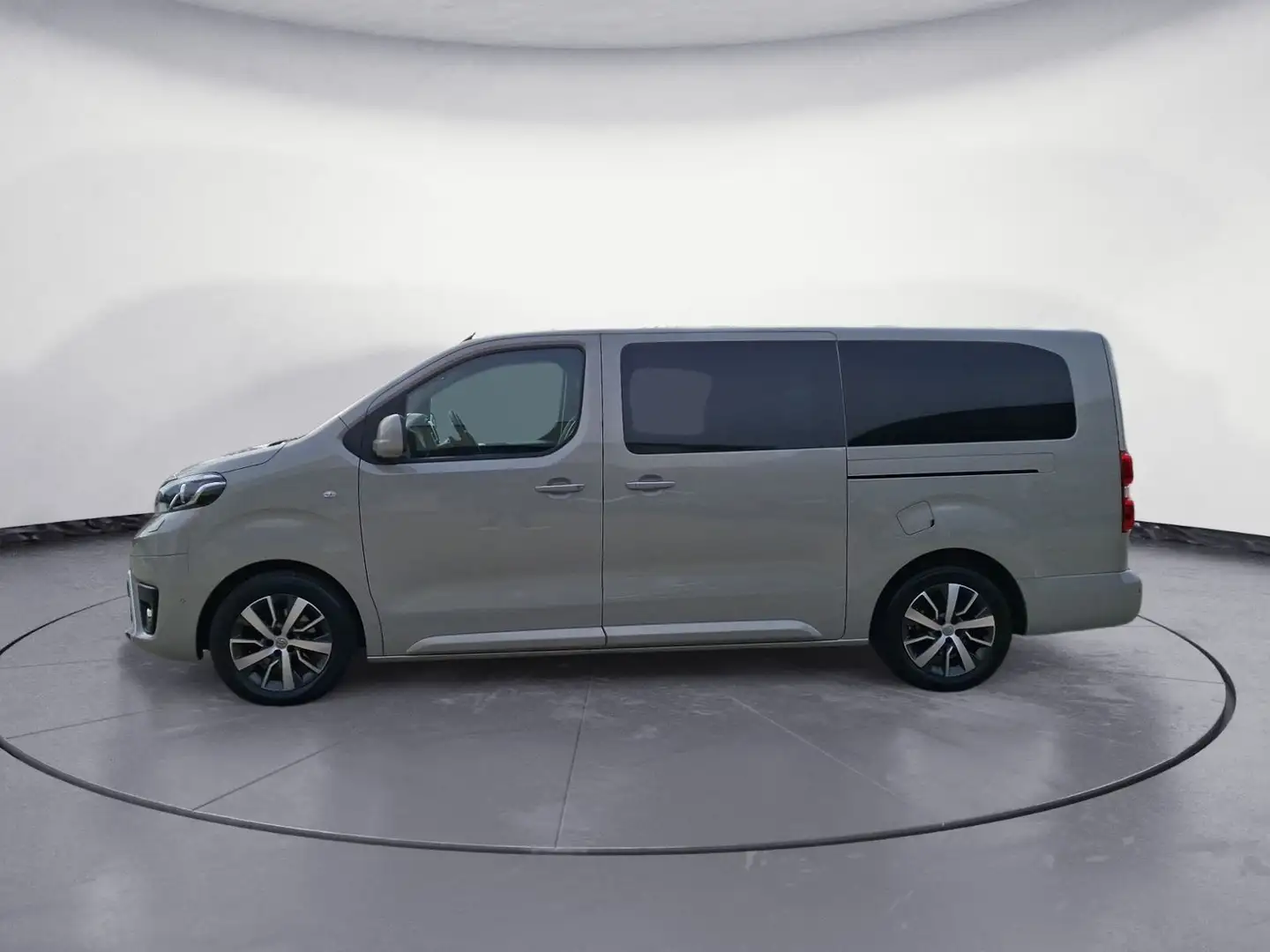 Toyota Proace 2.0-D-4D L2 Verso Executive Grau - 2