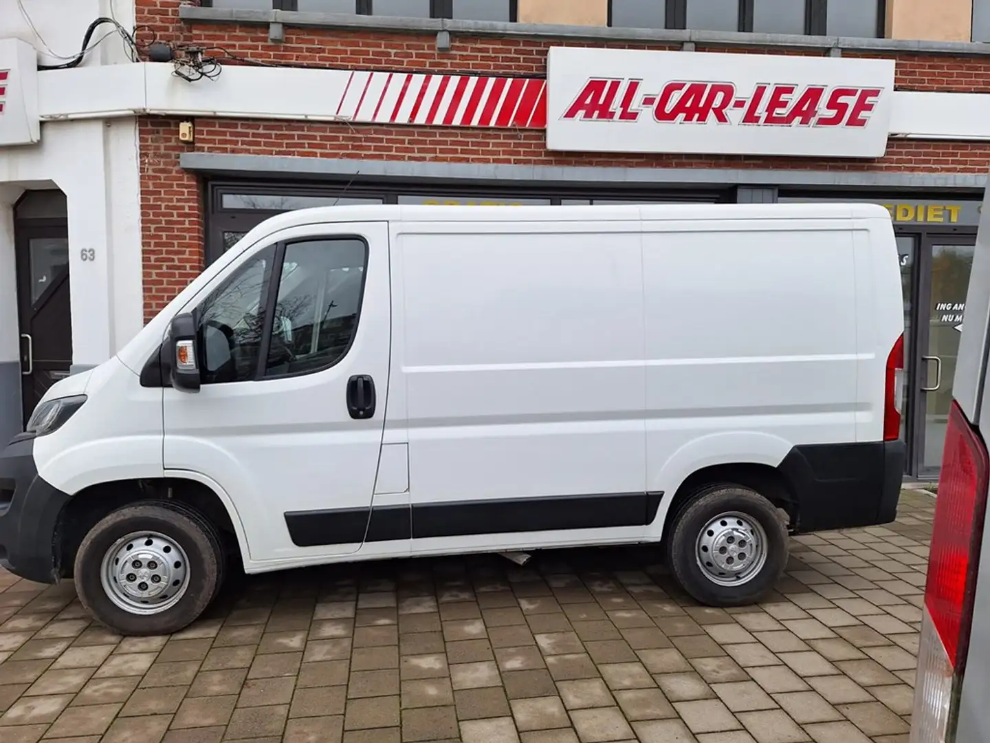 Peugeot Boxer FT L1H1 333 BlueHDI S/S Pro Білий - 1