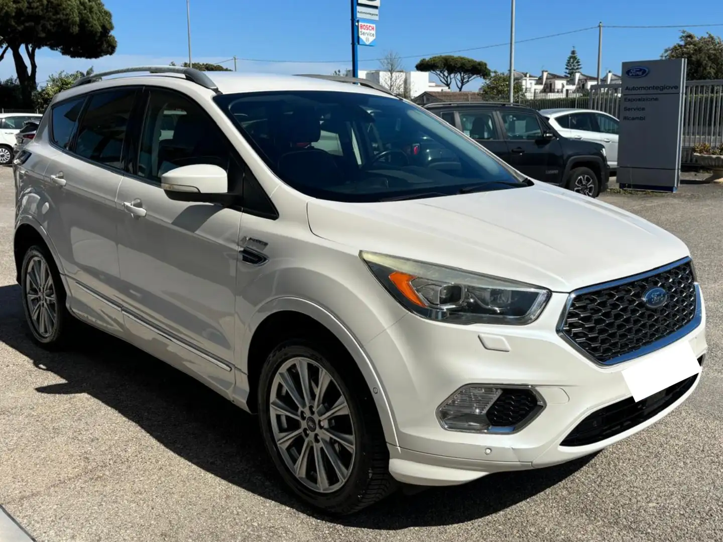 Ford Kuga 2.0 TDCI 150 CV  4WD Vignale Blanc - 2