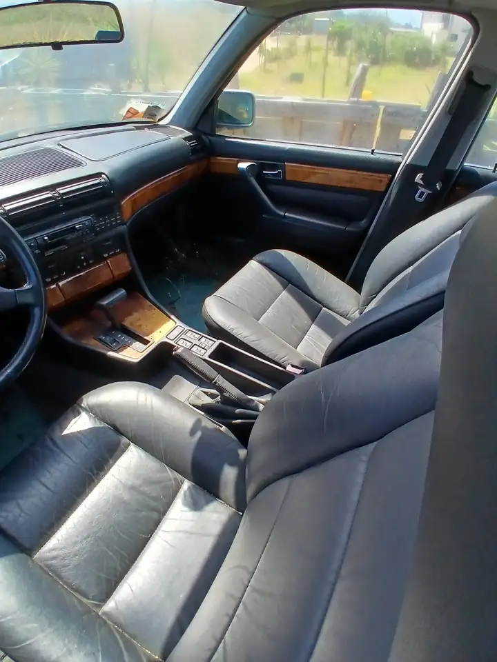 BMW 740i V8, foto 3
