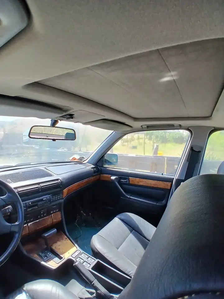 BMW 740i V8, foto 5