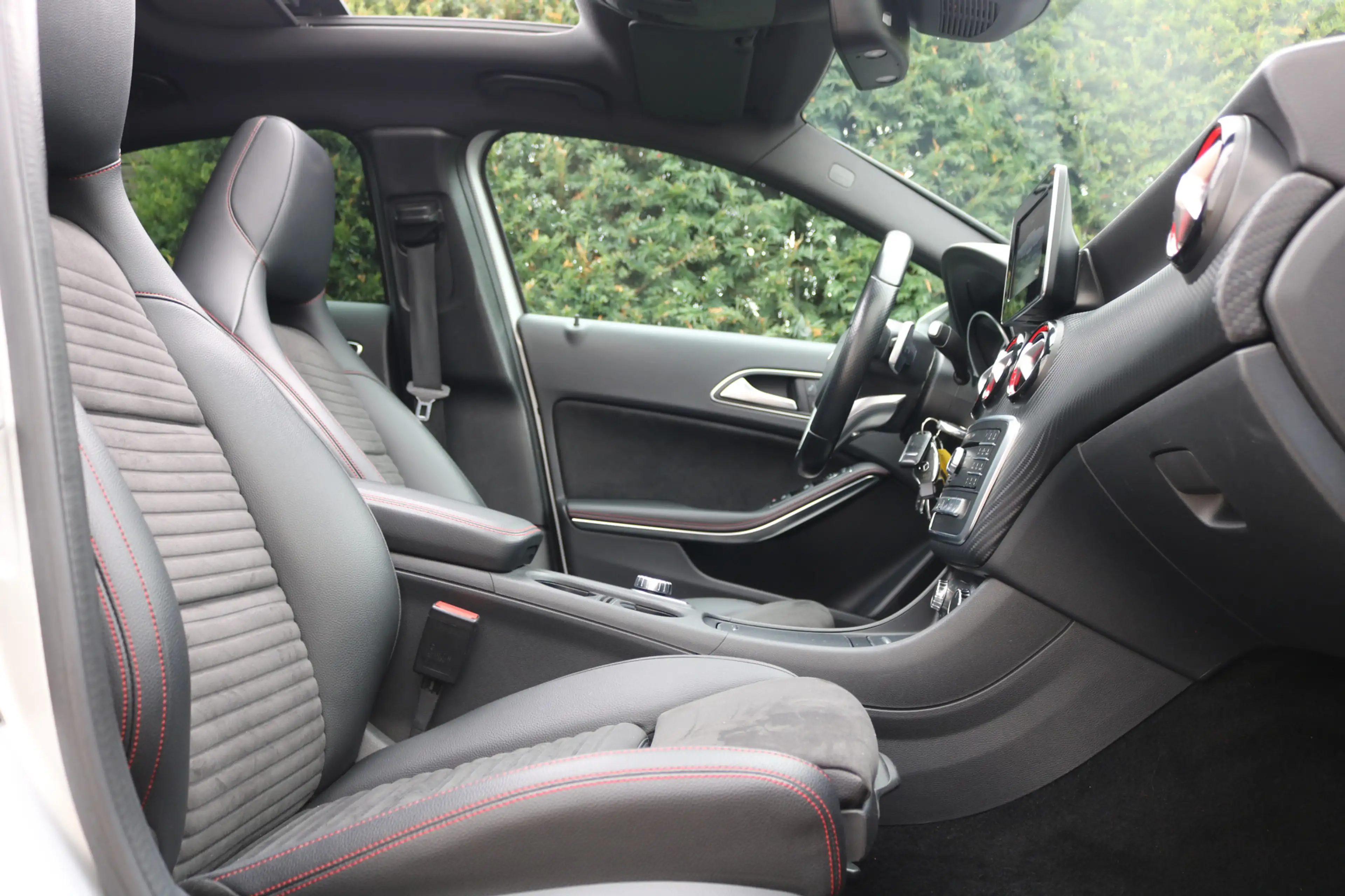 Mercedes-Benz A 250 Motorsport Edition AMG (Panoramadak Navi/Camera Fu — photo 10