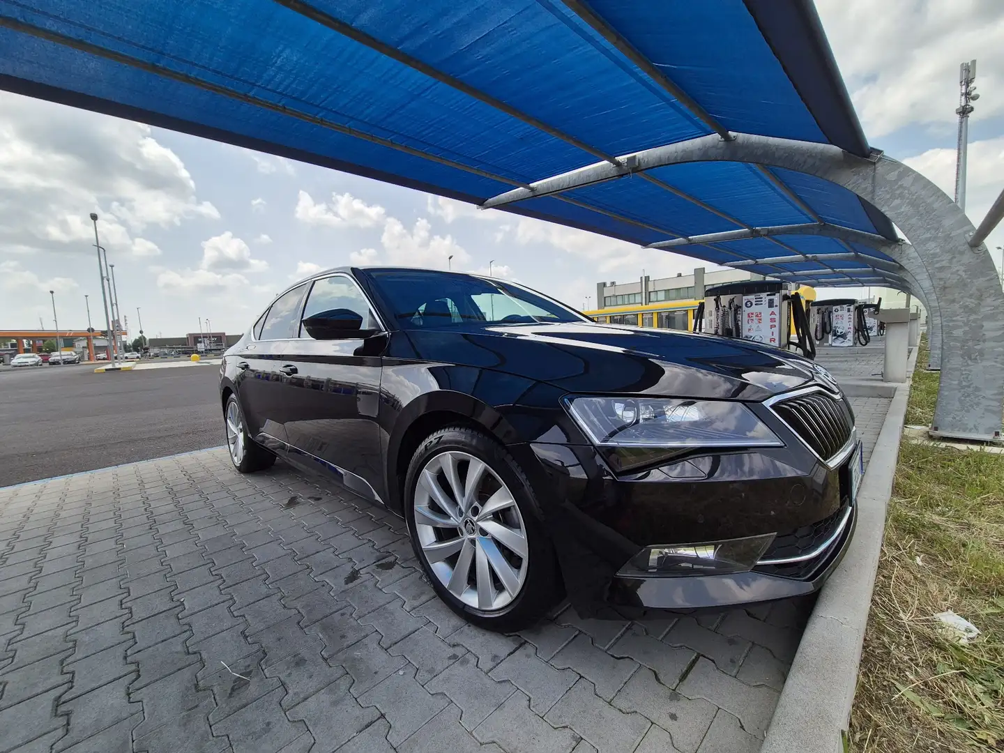 Skoda Superb 2.0 tdi Ambition 150cv dsg - 1