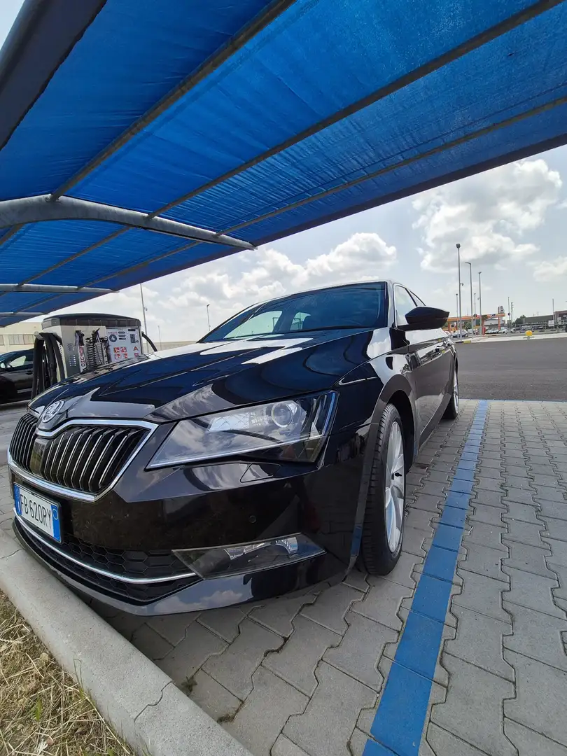 Skoda Superb 2.0 tdi Ambition 150cv dsg - 2