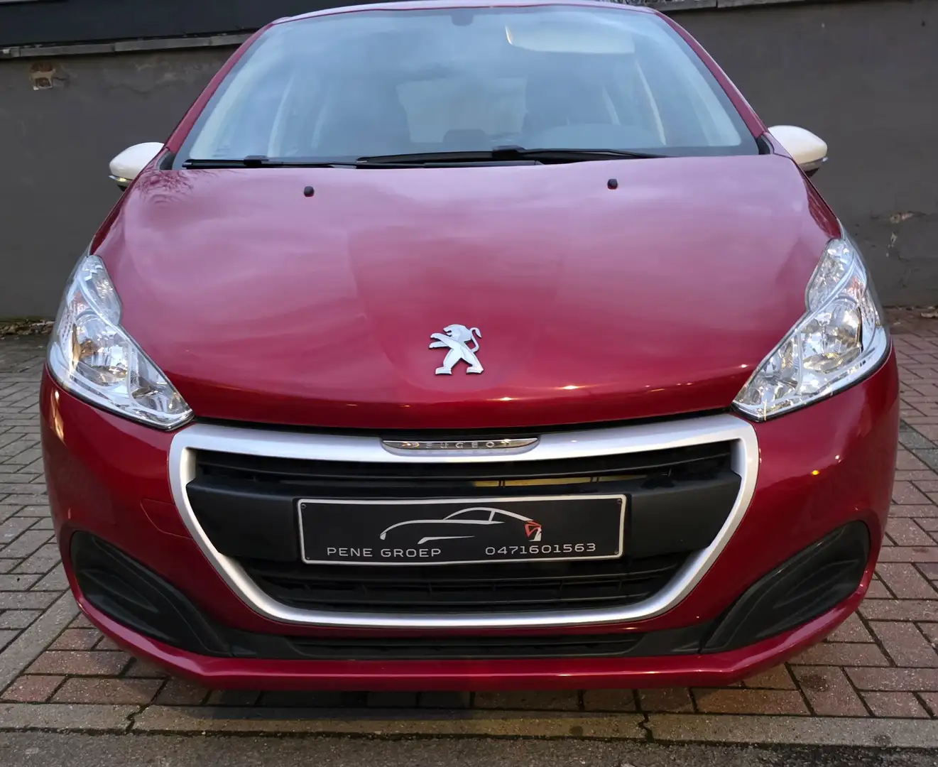 Peugeot 208 208 1.6 BlueHDi Access/ 93000km Rot - 2