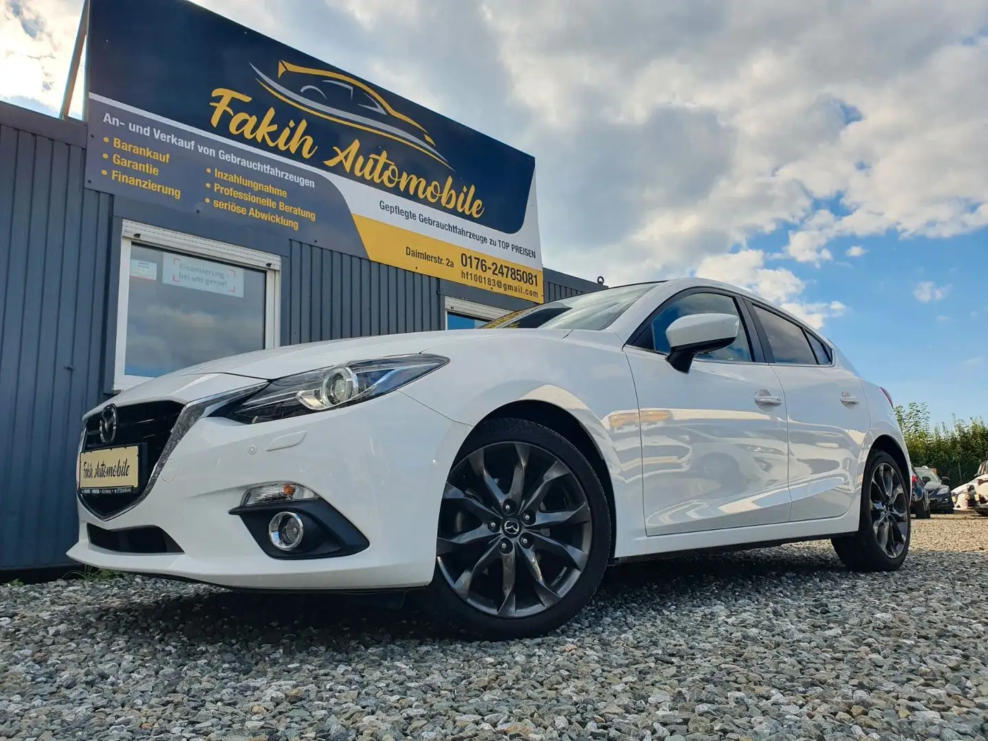 Mazda 3 Lim. Sports-Line Navi Xenon BOSE 72Tkm.165PS Weiß - 1