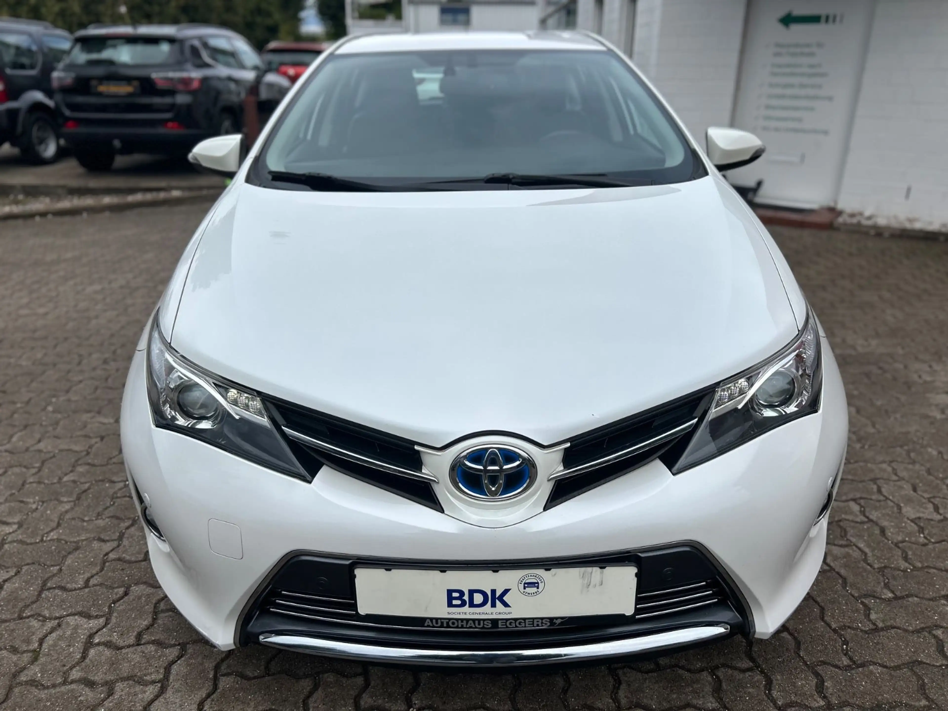 Toyota Auris Hybrid Executive/`**** — photo 3