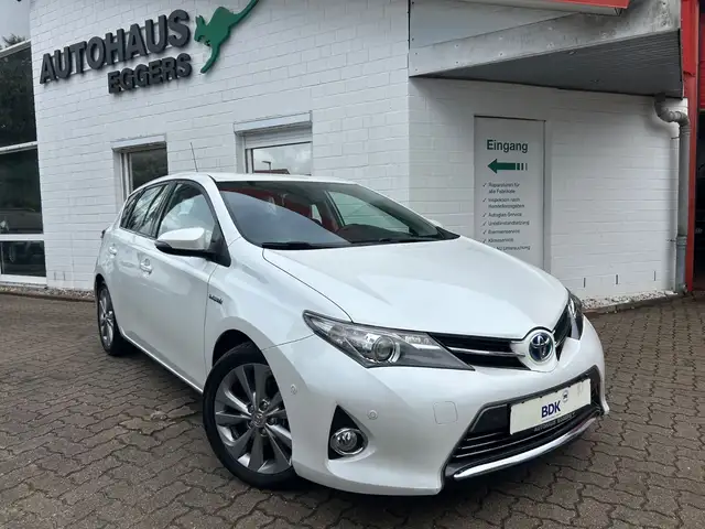 Toyota Auris Hybrid Executive/`****